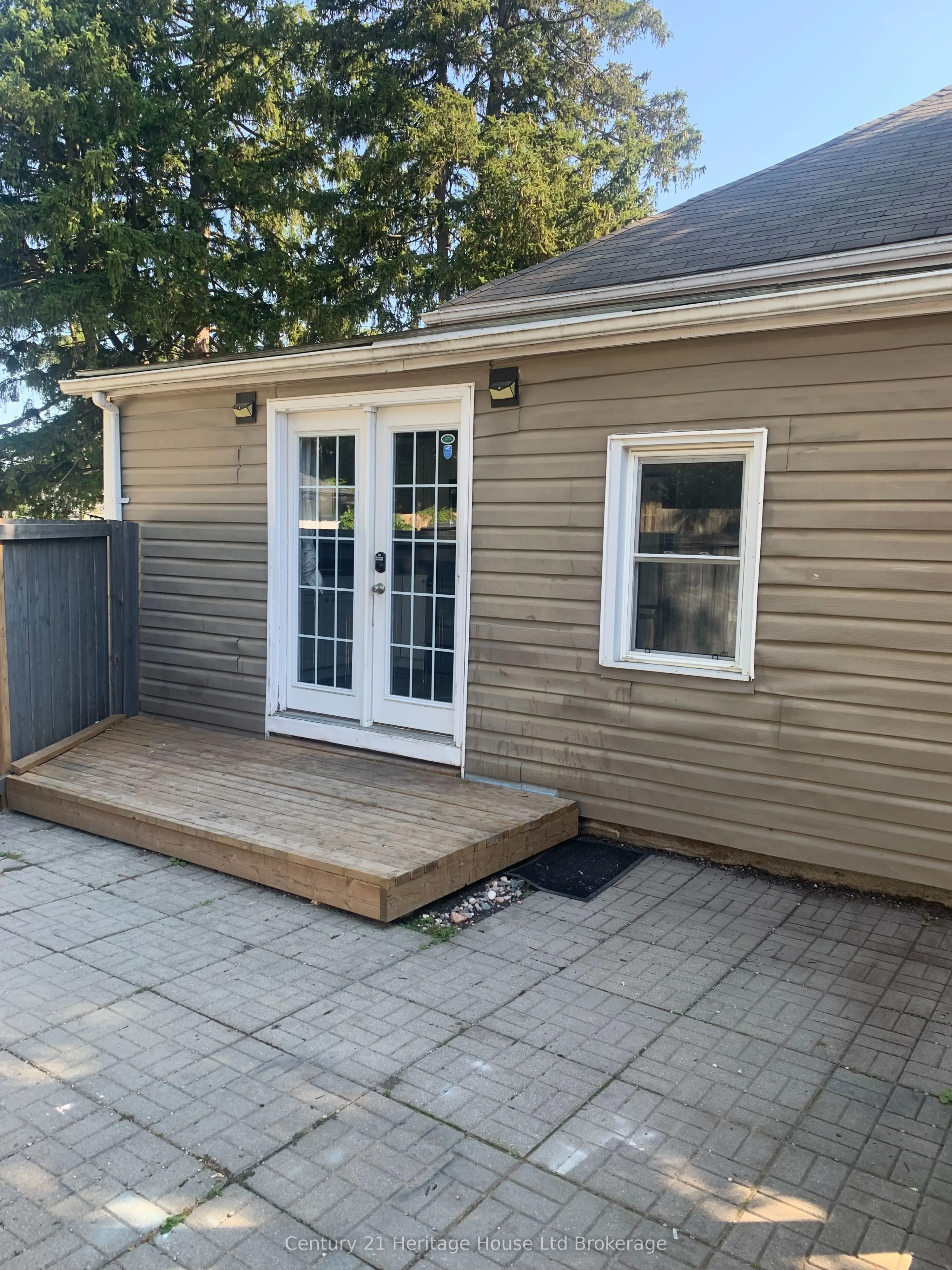 22 Fyfe Avenue
