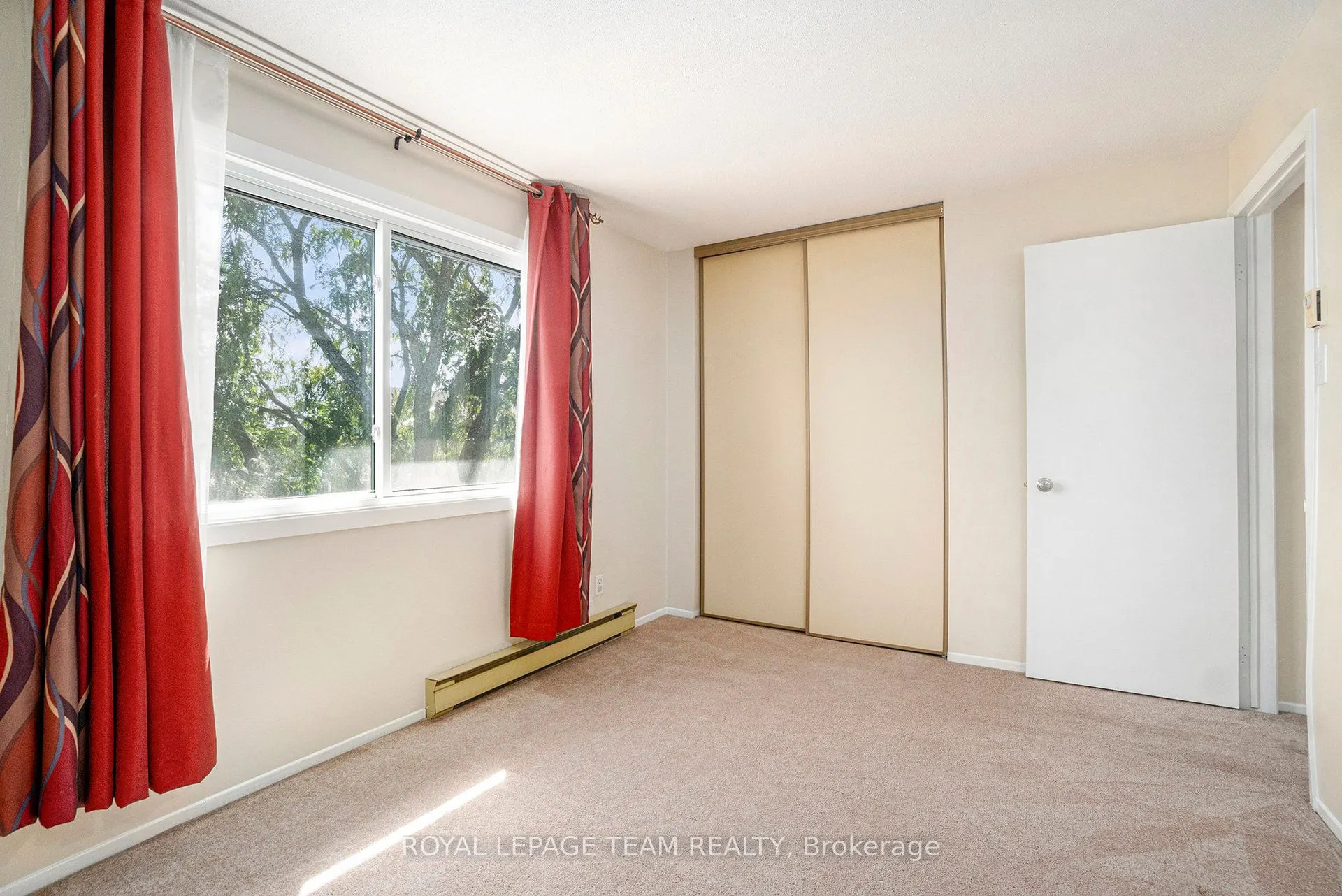 218 Viewmount Drive, #415