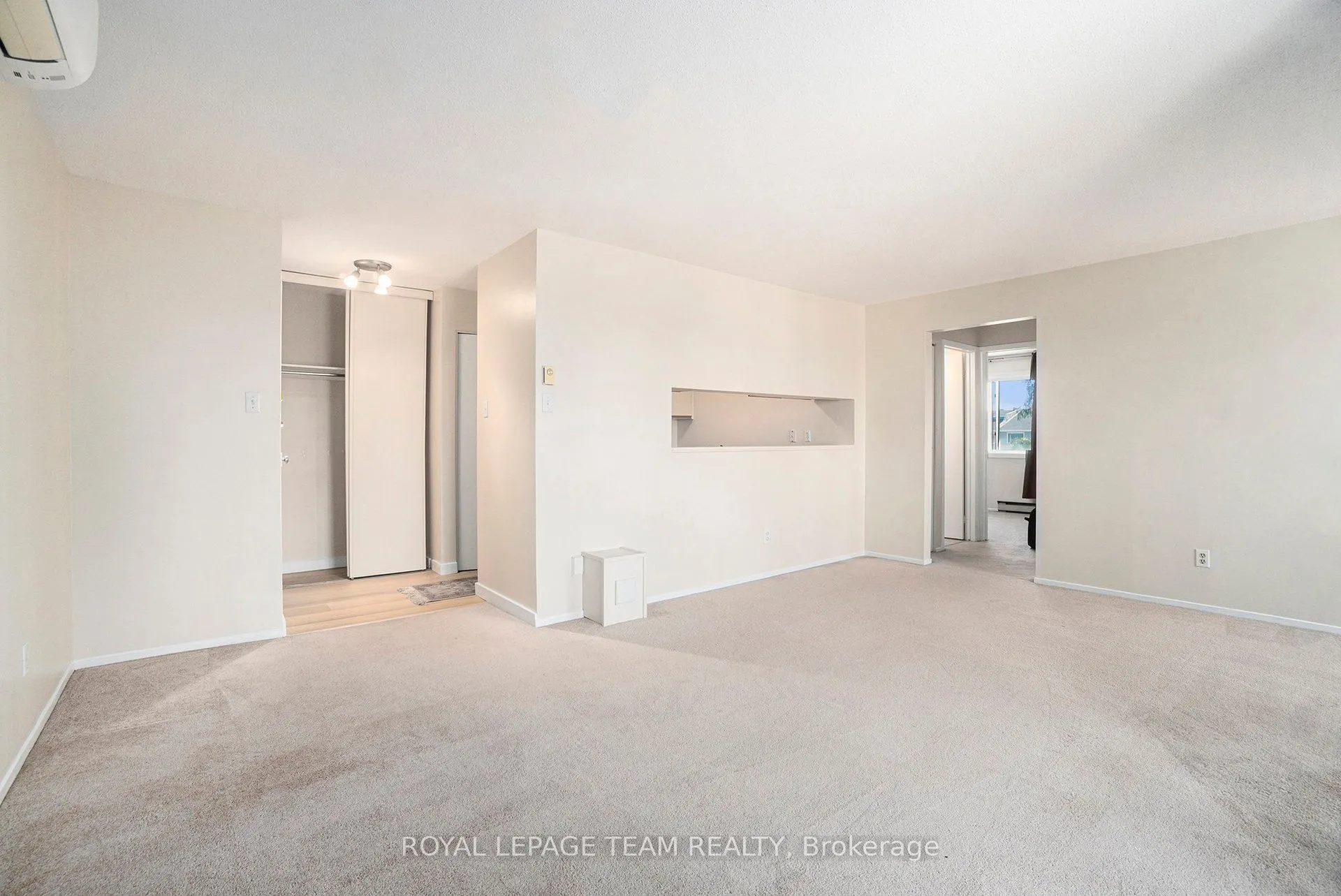 218 Viewmount Drive, #415