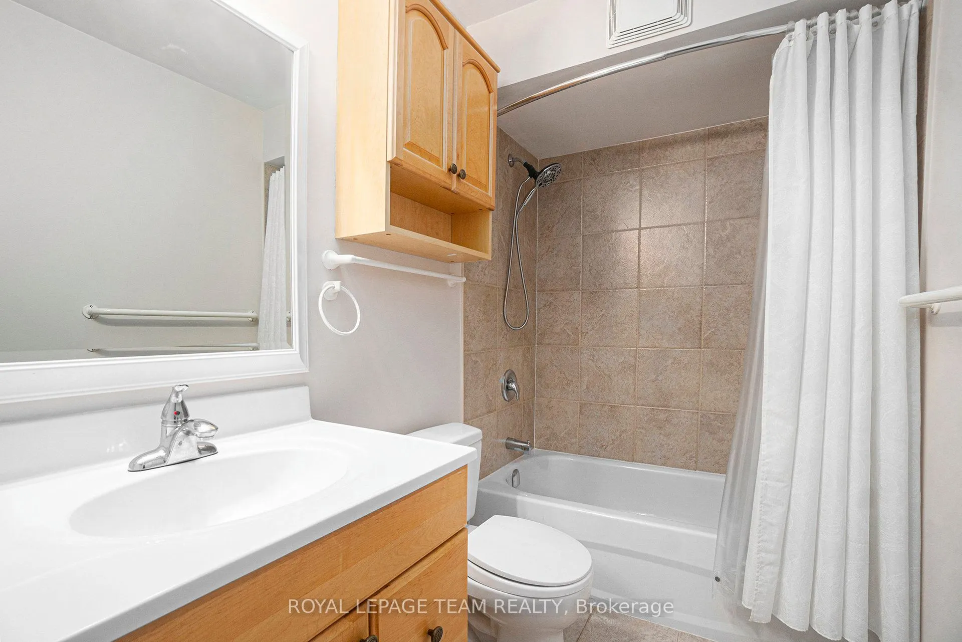 218 Viewmount Drive, #415