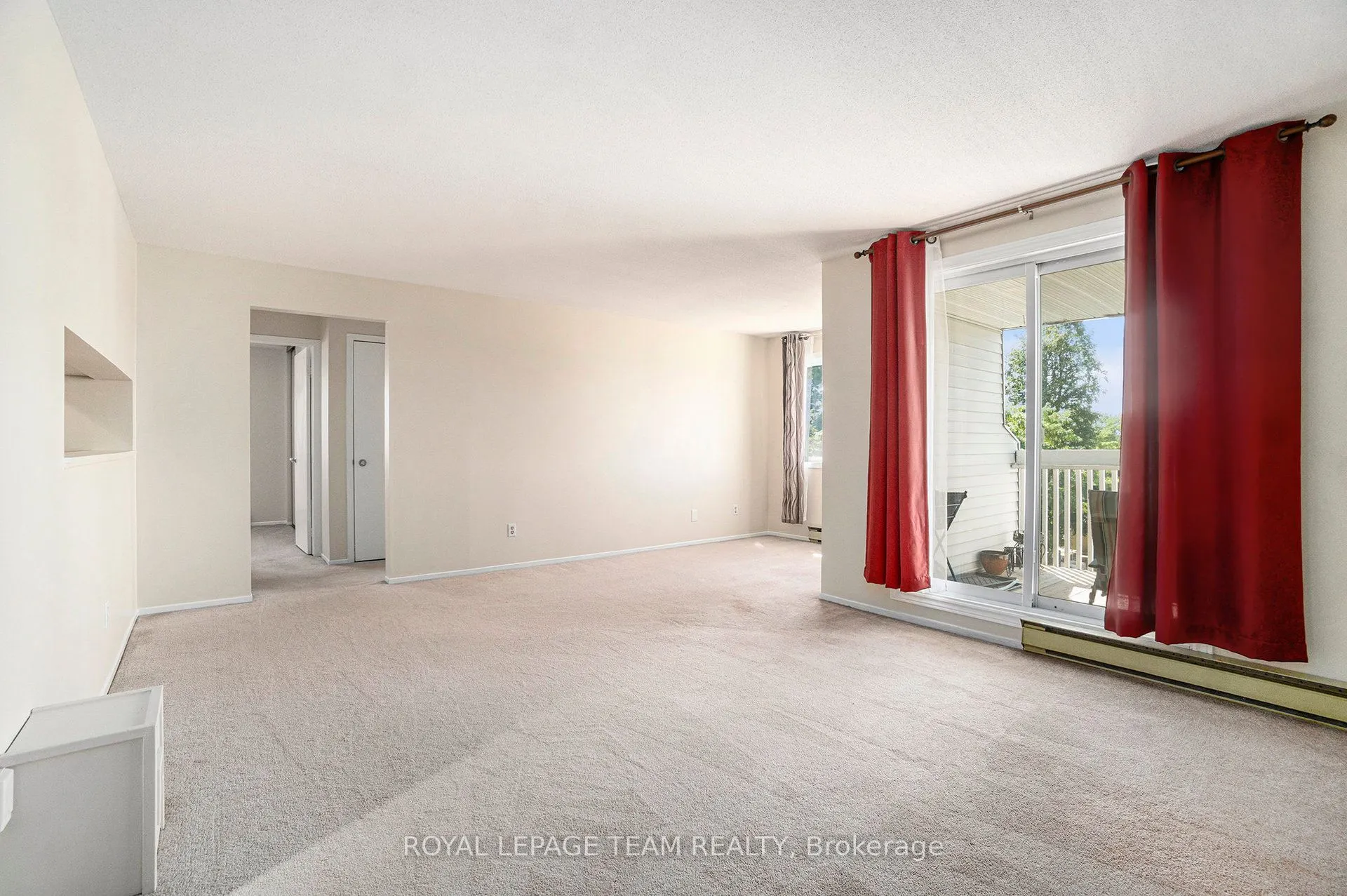 218 Viewmount Drive, #415