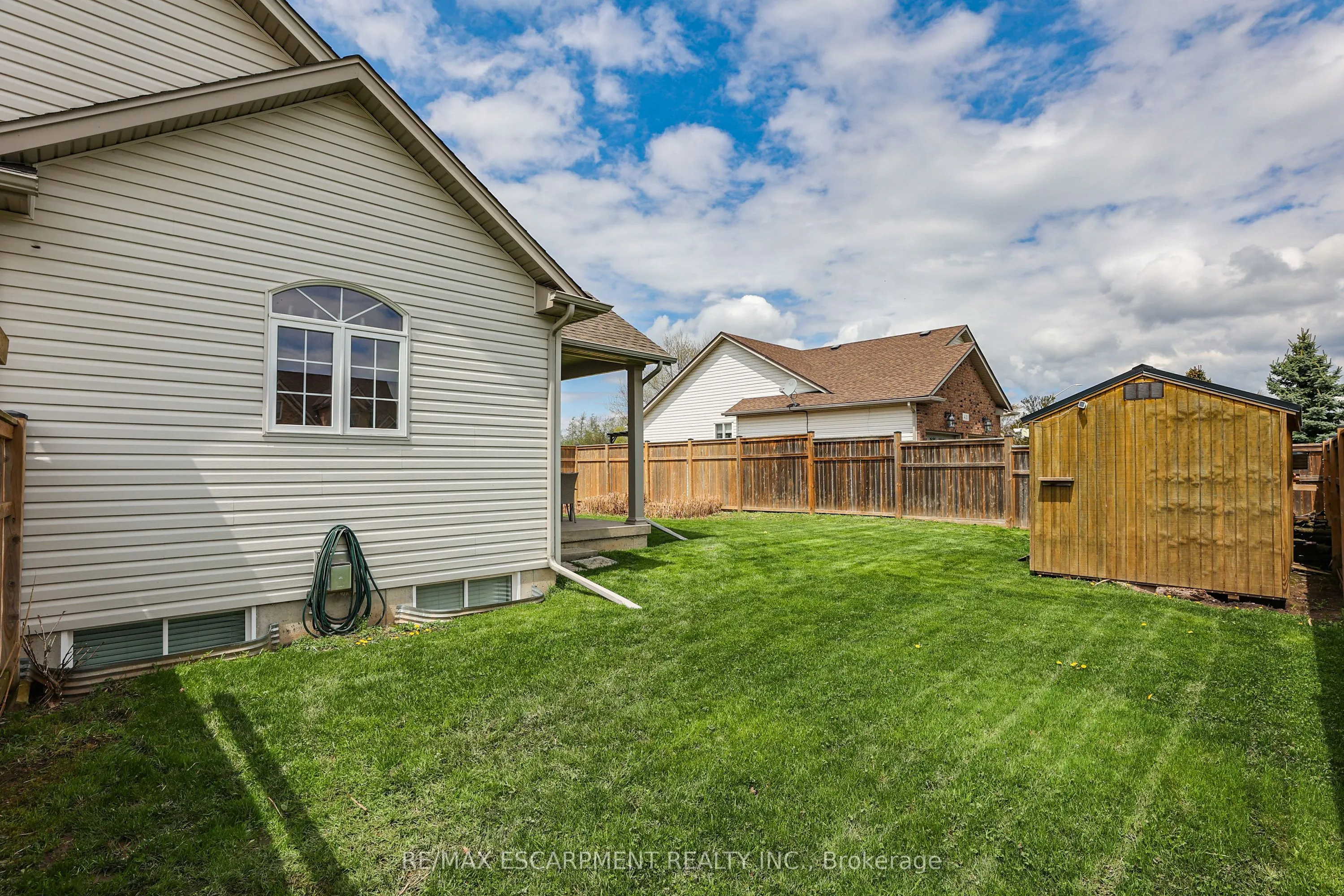 3238 Charleston Drive
