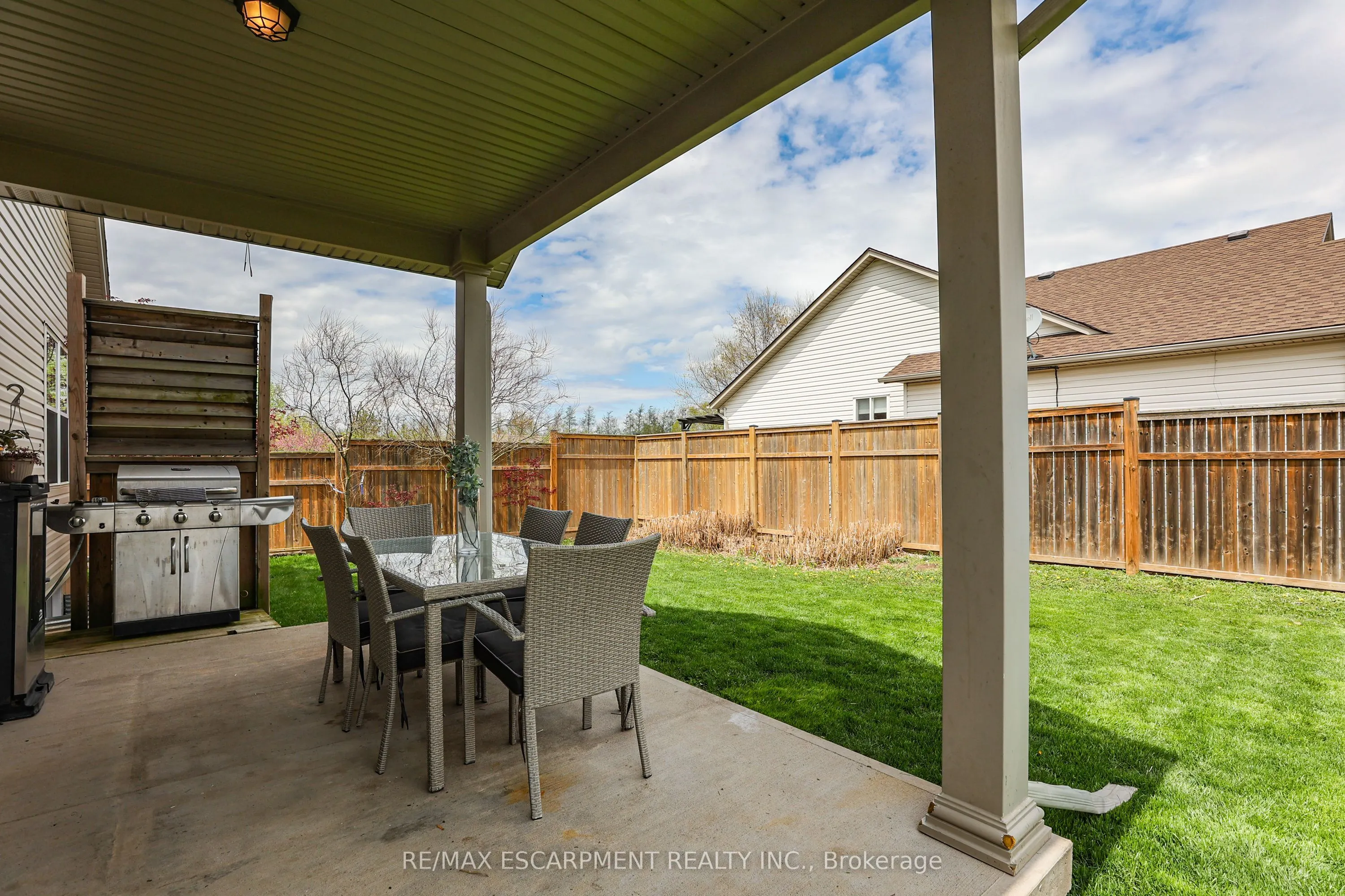 3238 Charleston Drive
