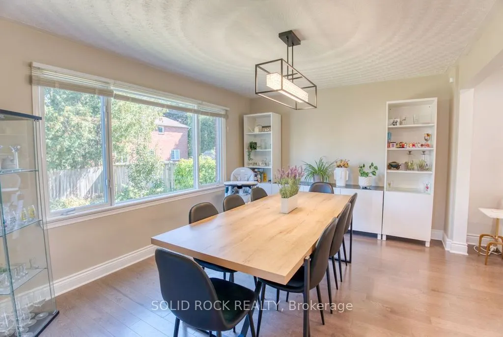 13 Weatherwood Crescent