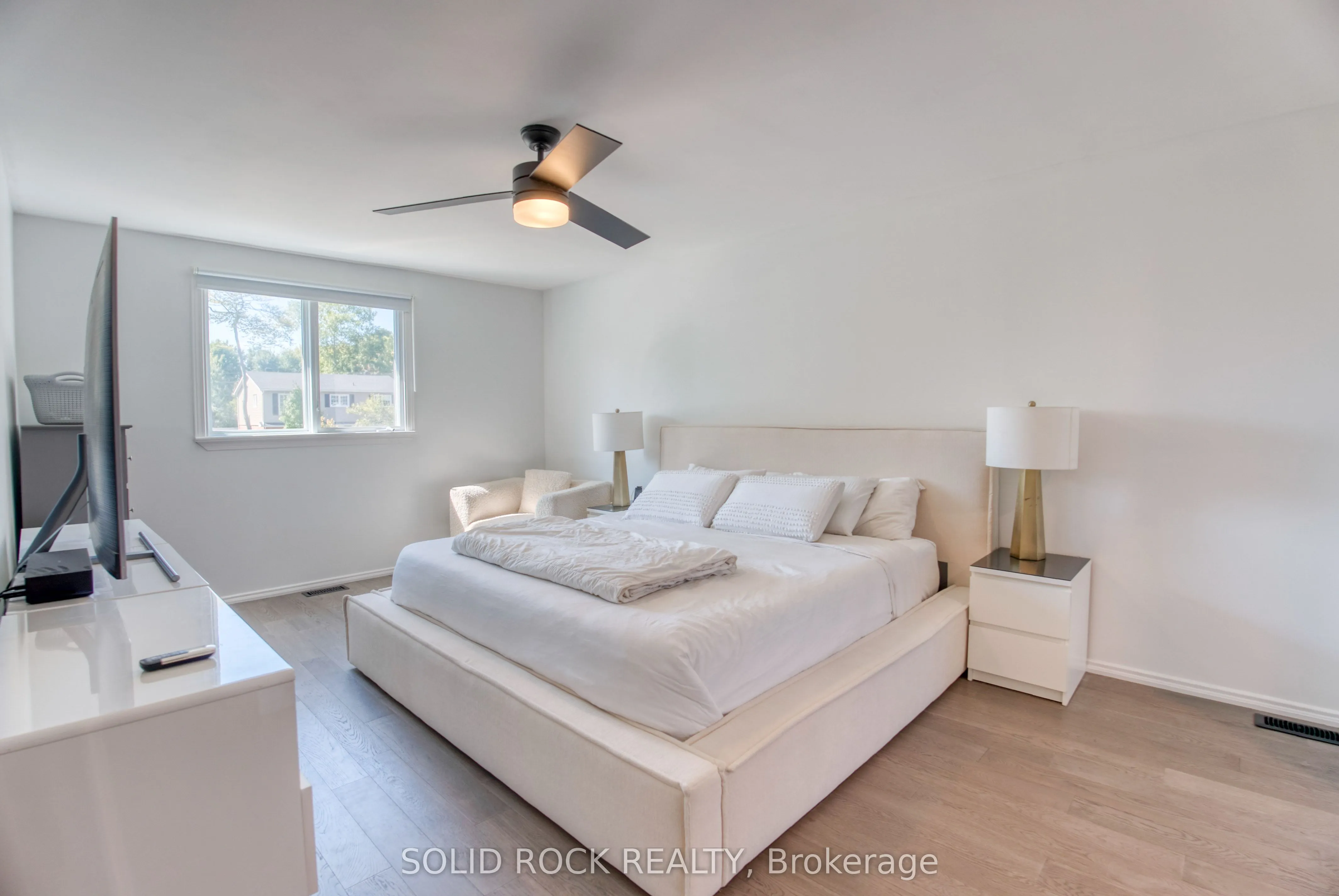 13 Weatherwood Crescent