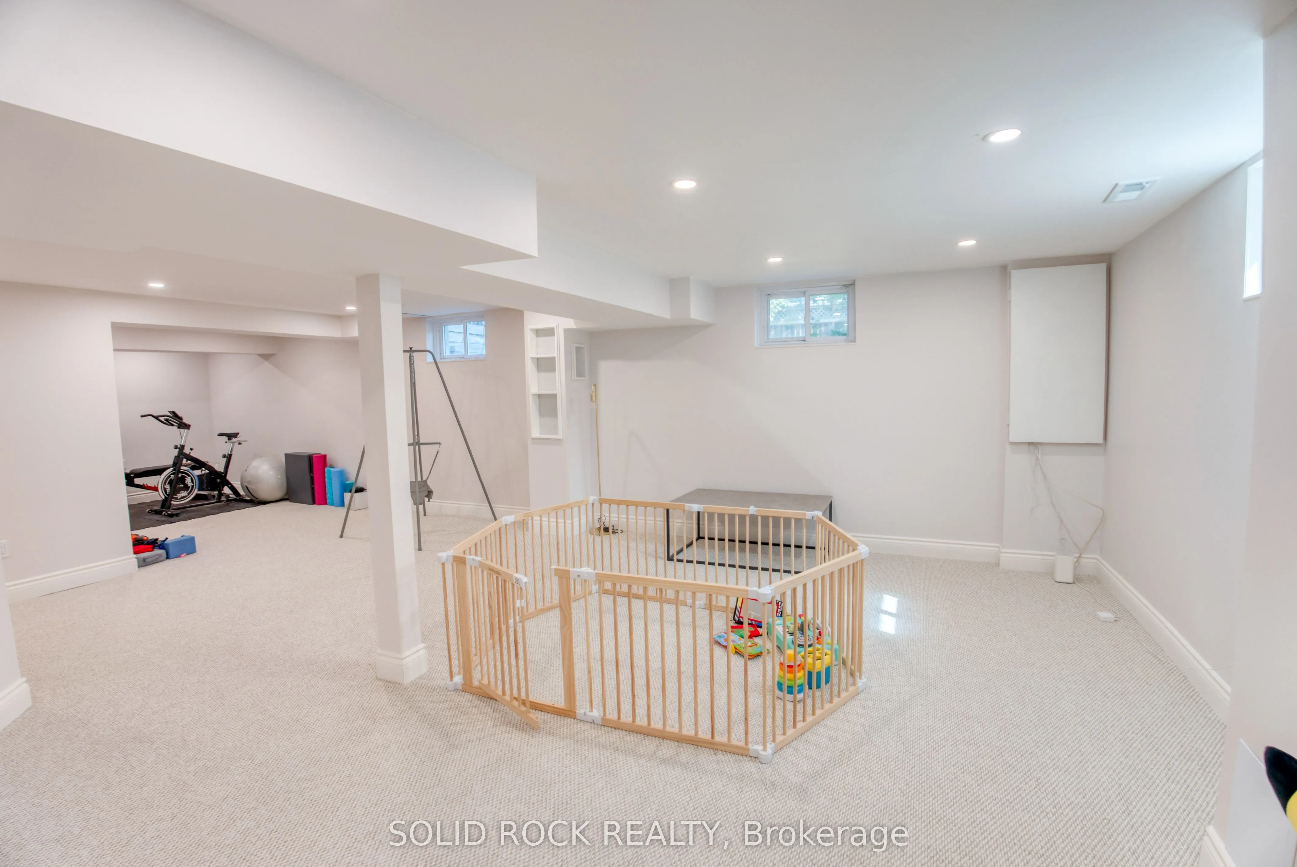 13 Weatherwood Crescent