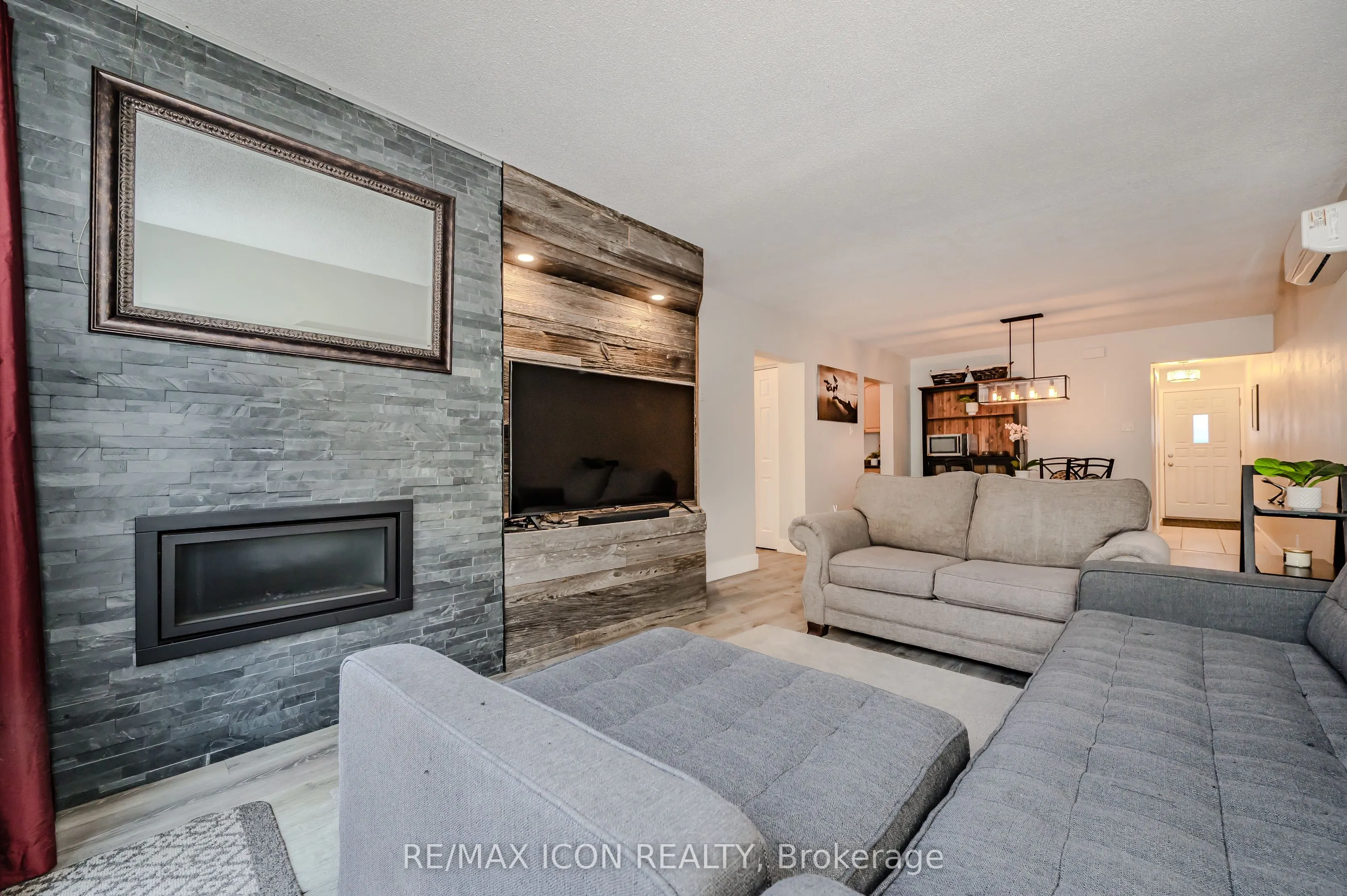 337 Kingswood Drive, #12