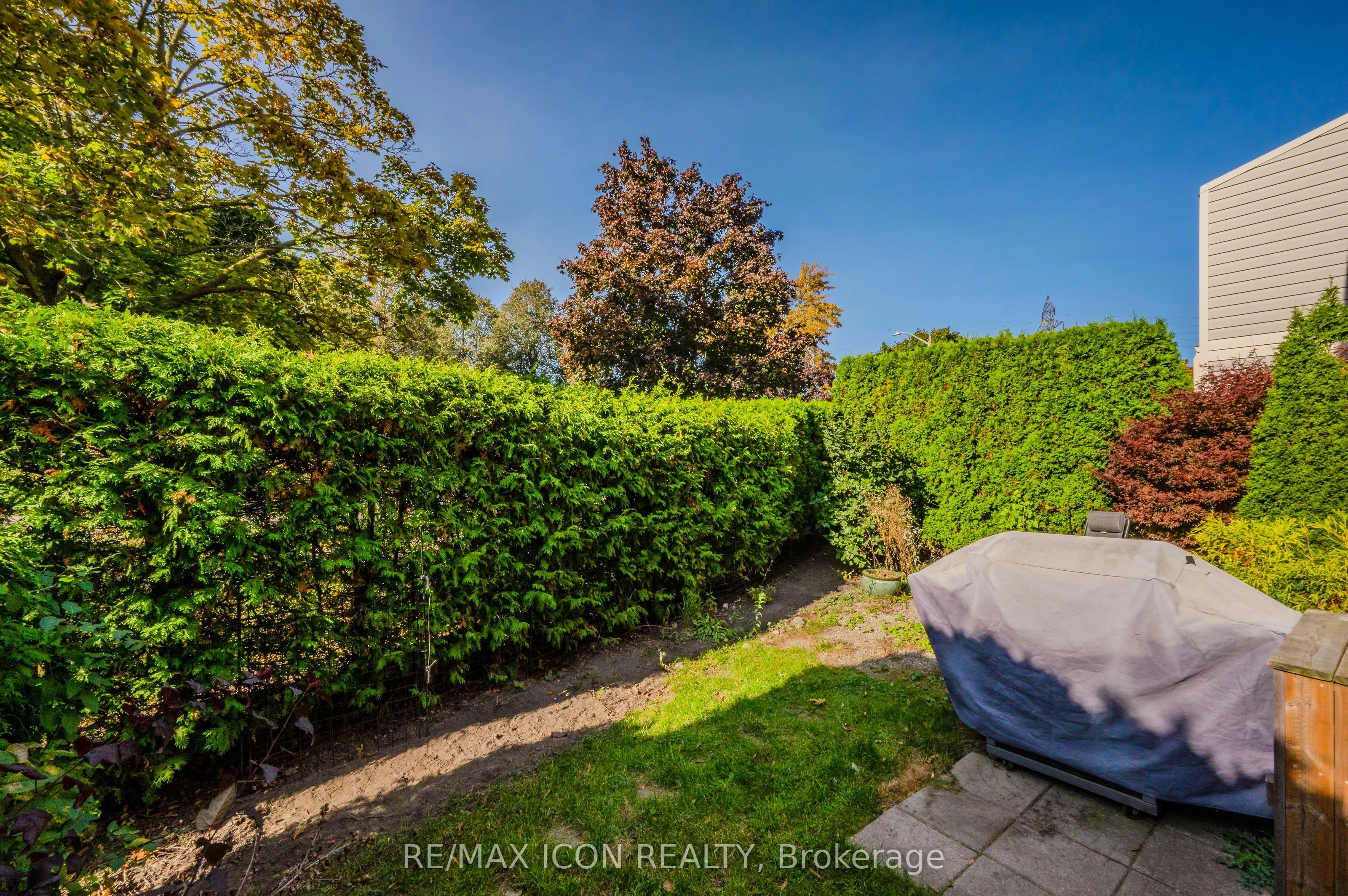 337 Kingswood Drive, #12