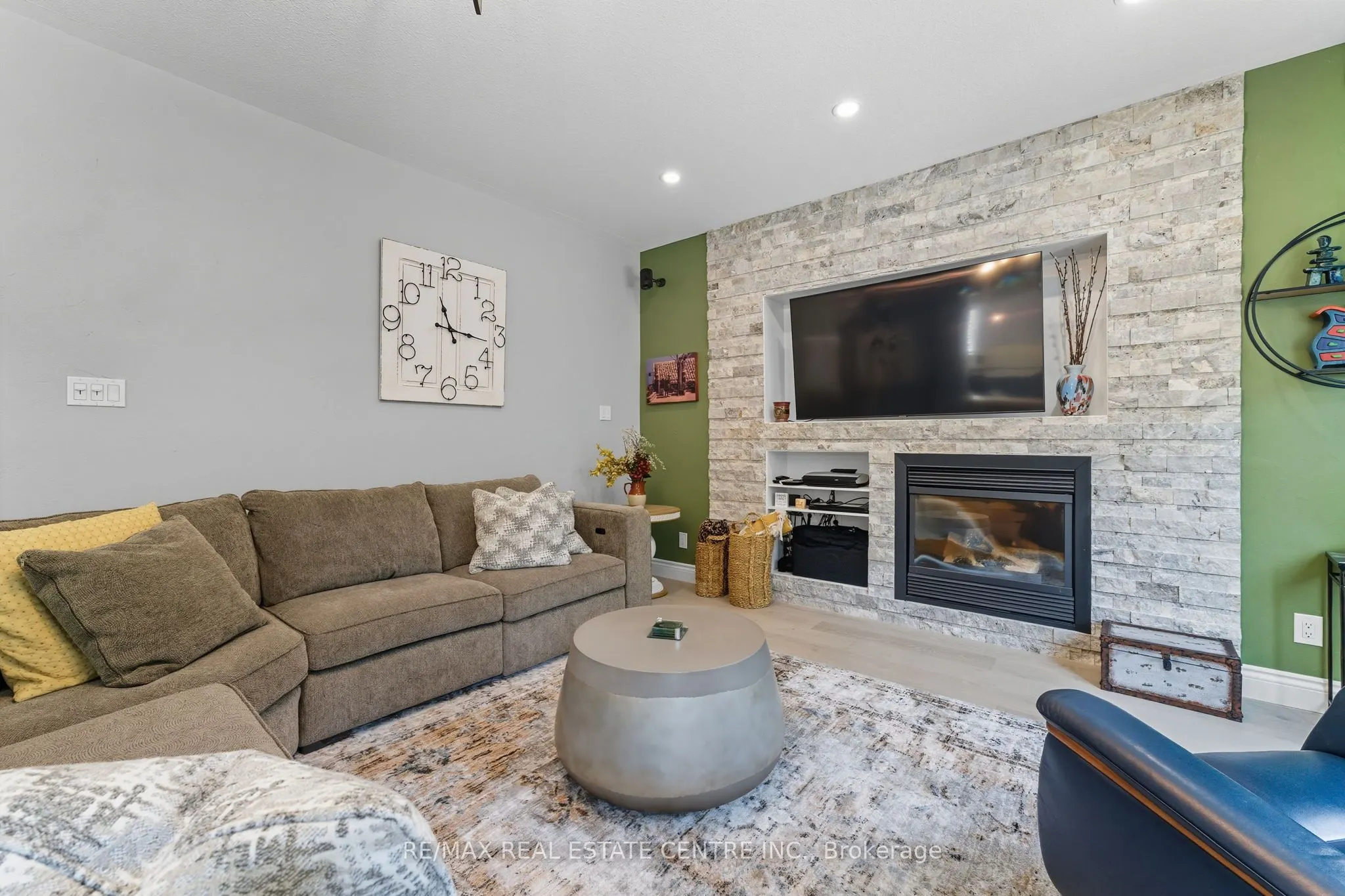 58 Winding Wood Crescent