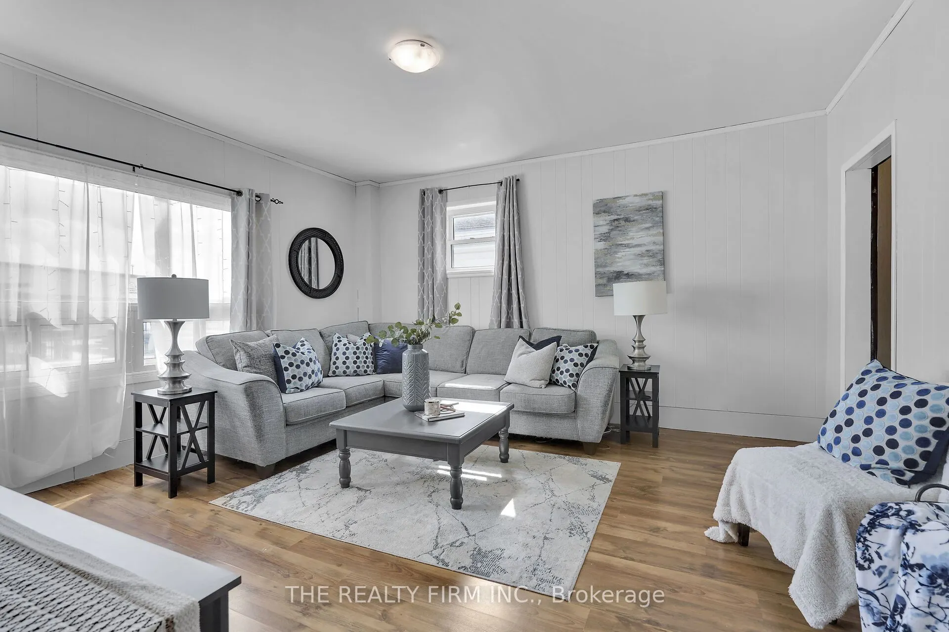 278 Upper Queen Avenue