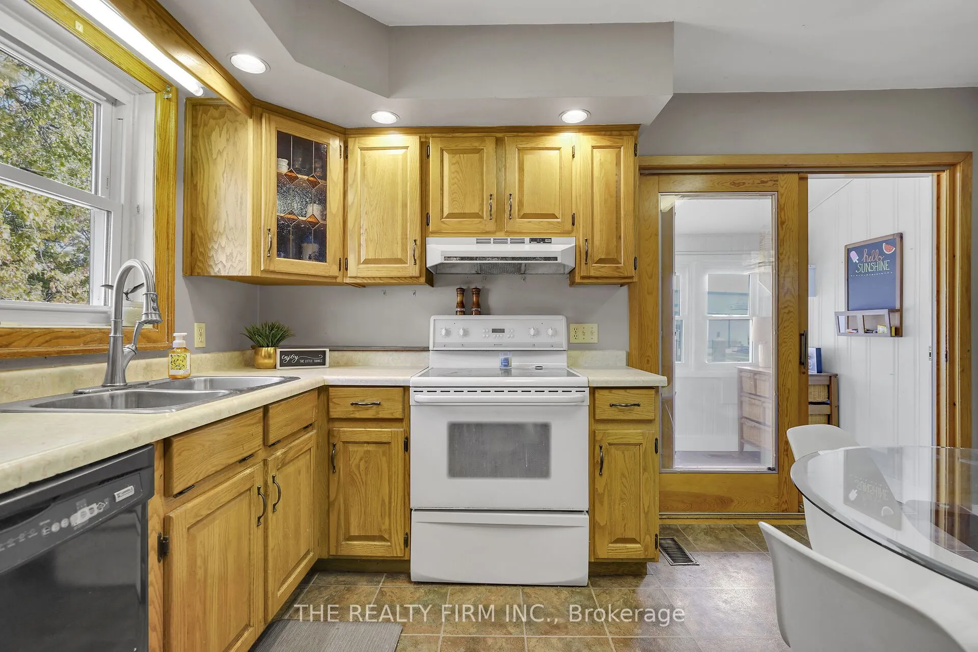 278 Upper Queen Avenue