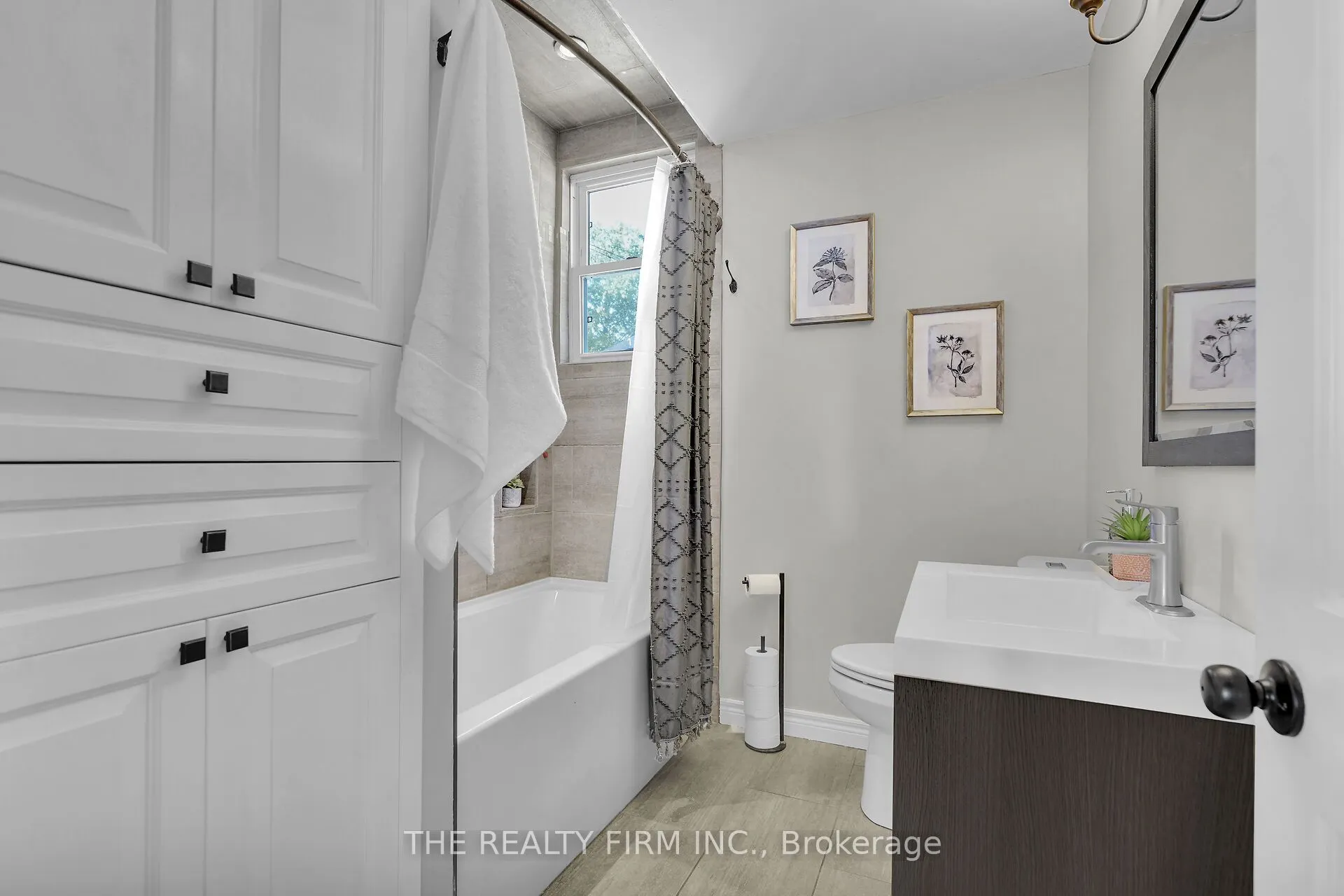 278 Upper Queen Avenue