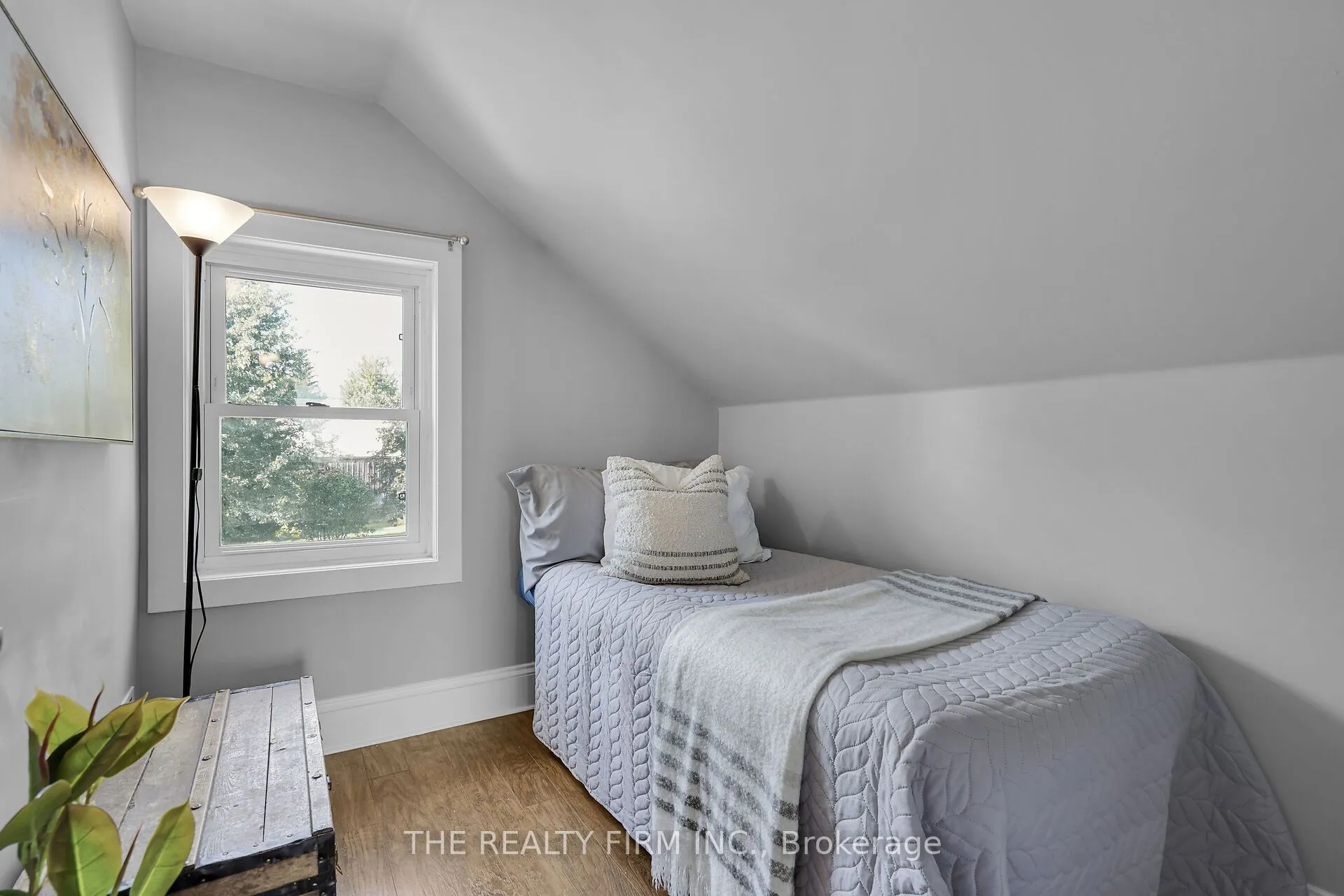 278 Upper Queen Avenue