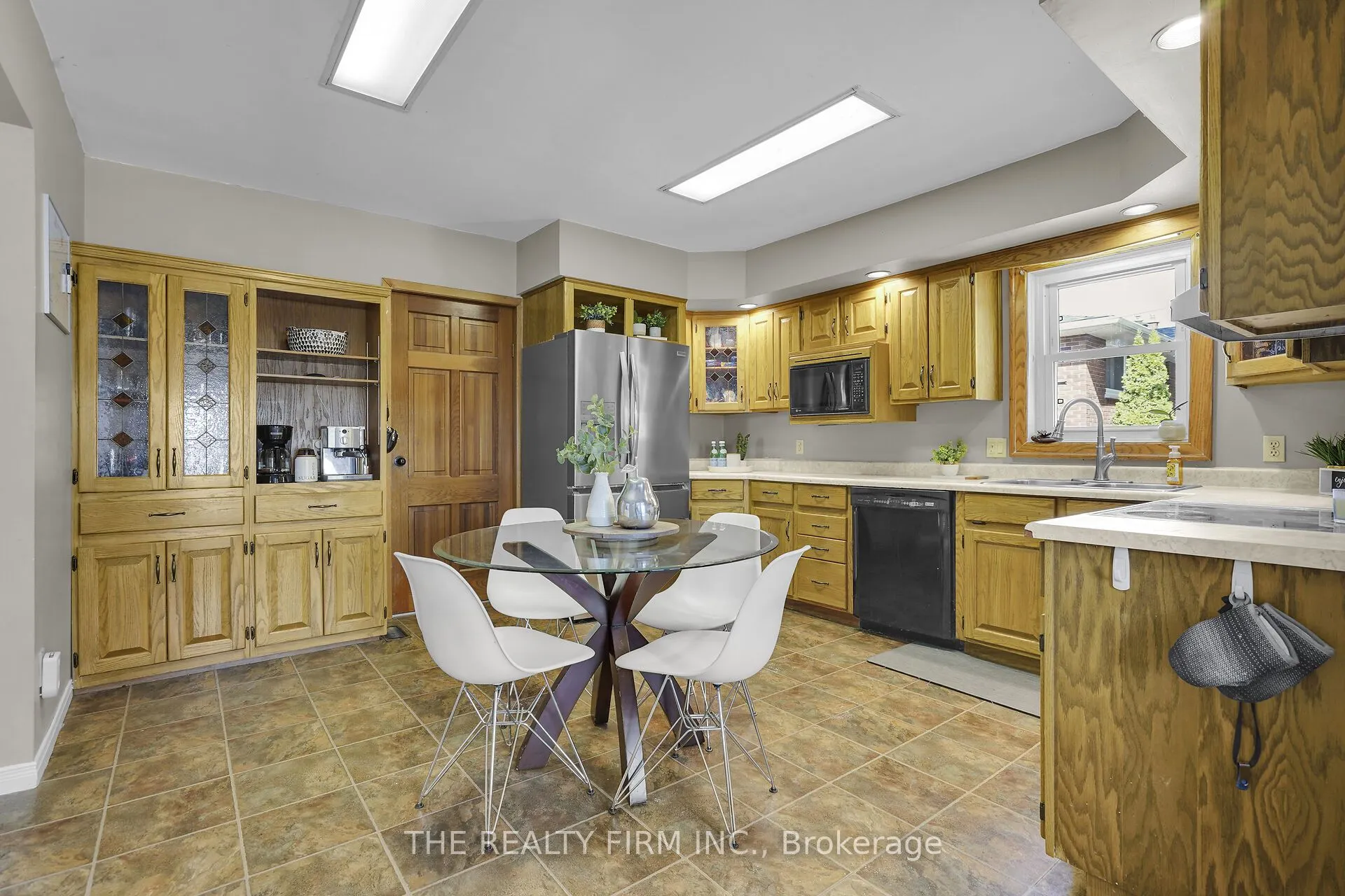 278 Upper Queen Avenue