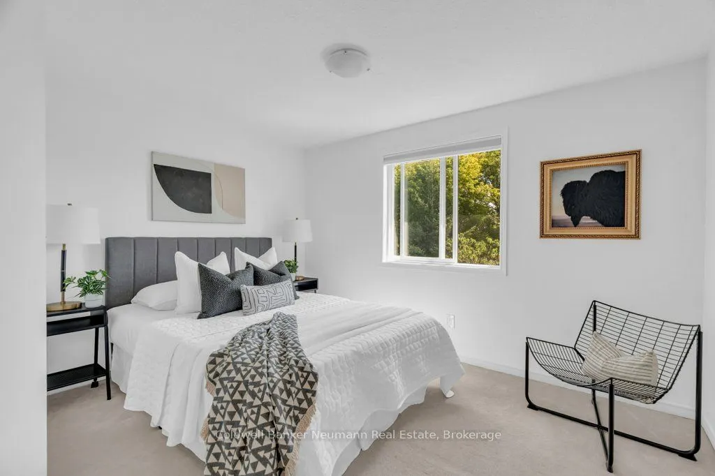 71 Waxwing Crescent