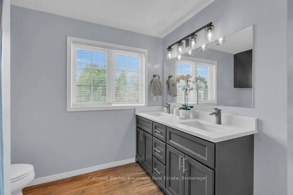 71 Waxwing Crescent