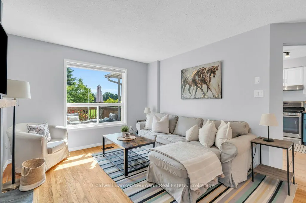 71 Waxwing Crescent