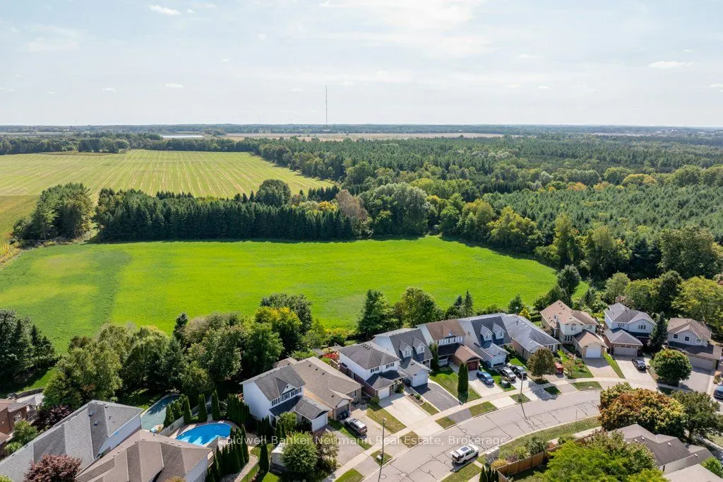 71 Waxwing Crescent