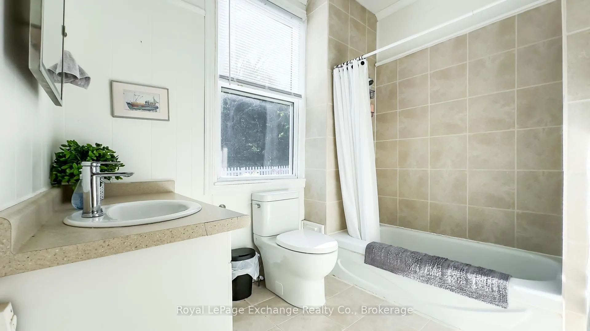 264 Goderich N