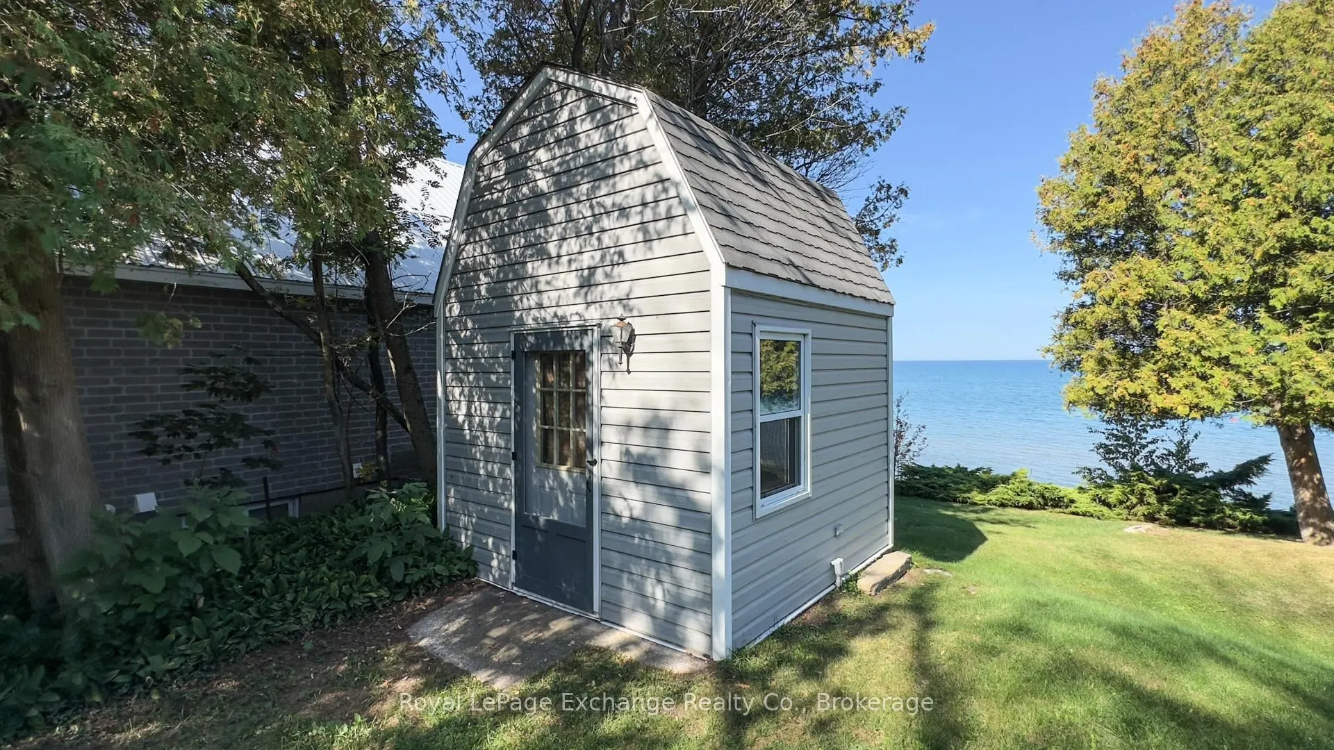 264 Goderich N