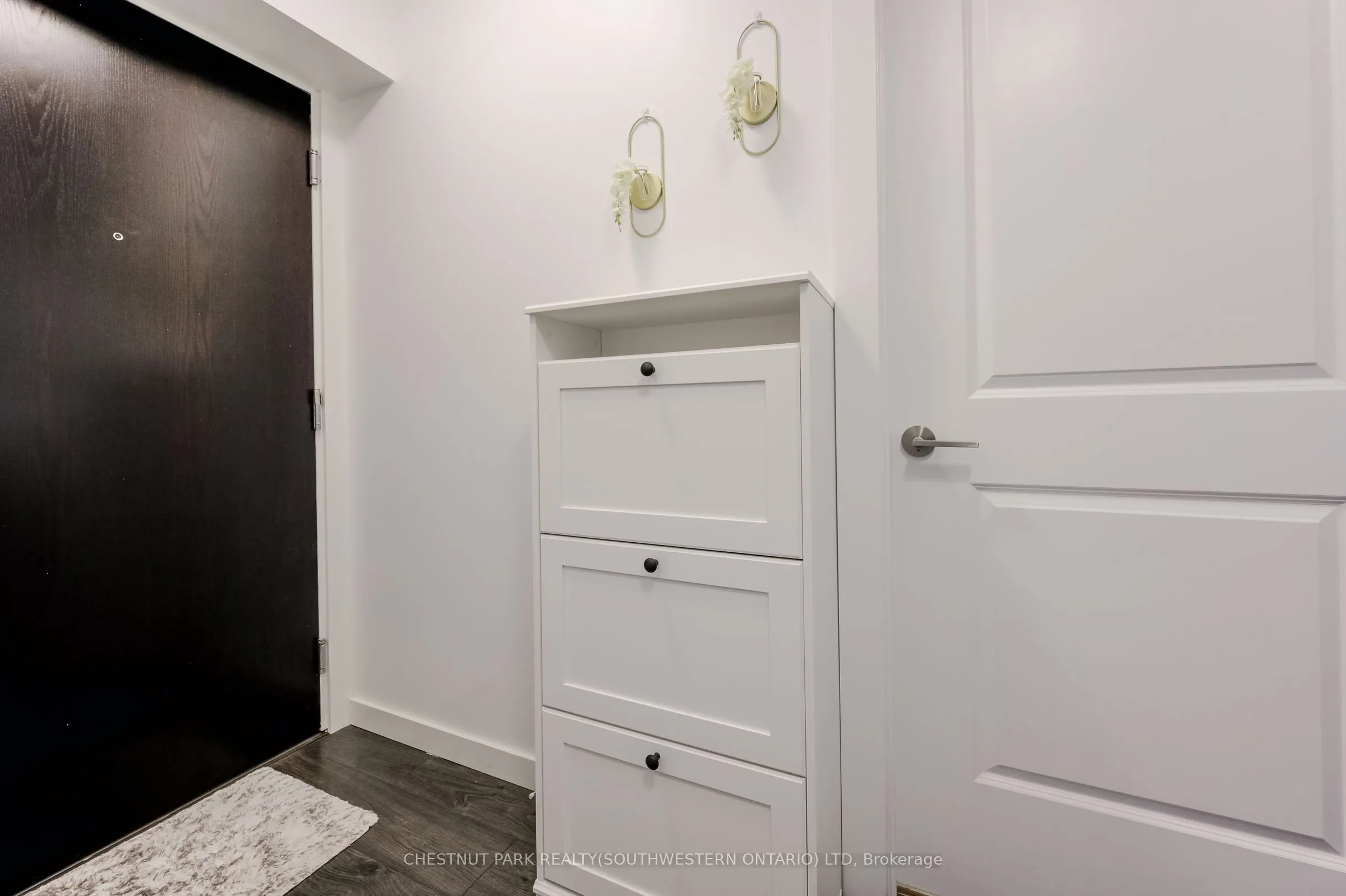 181 King Street S, #1811