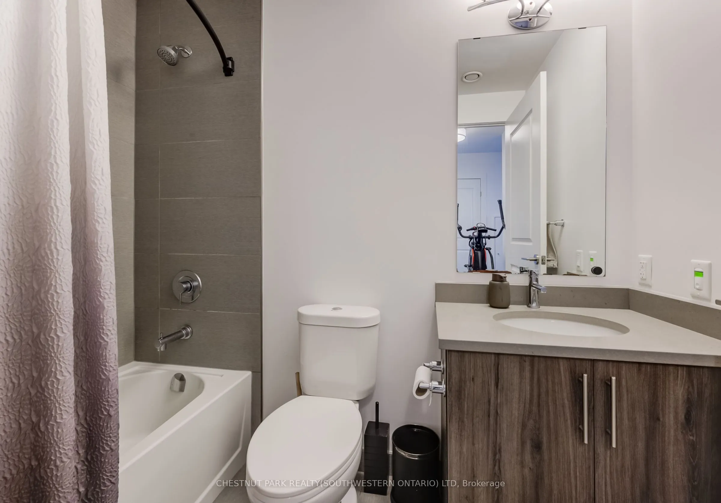 181 King Street S, #1811