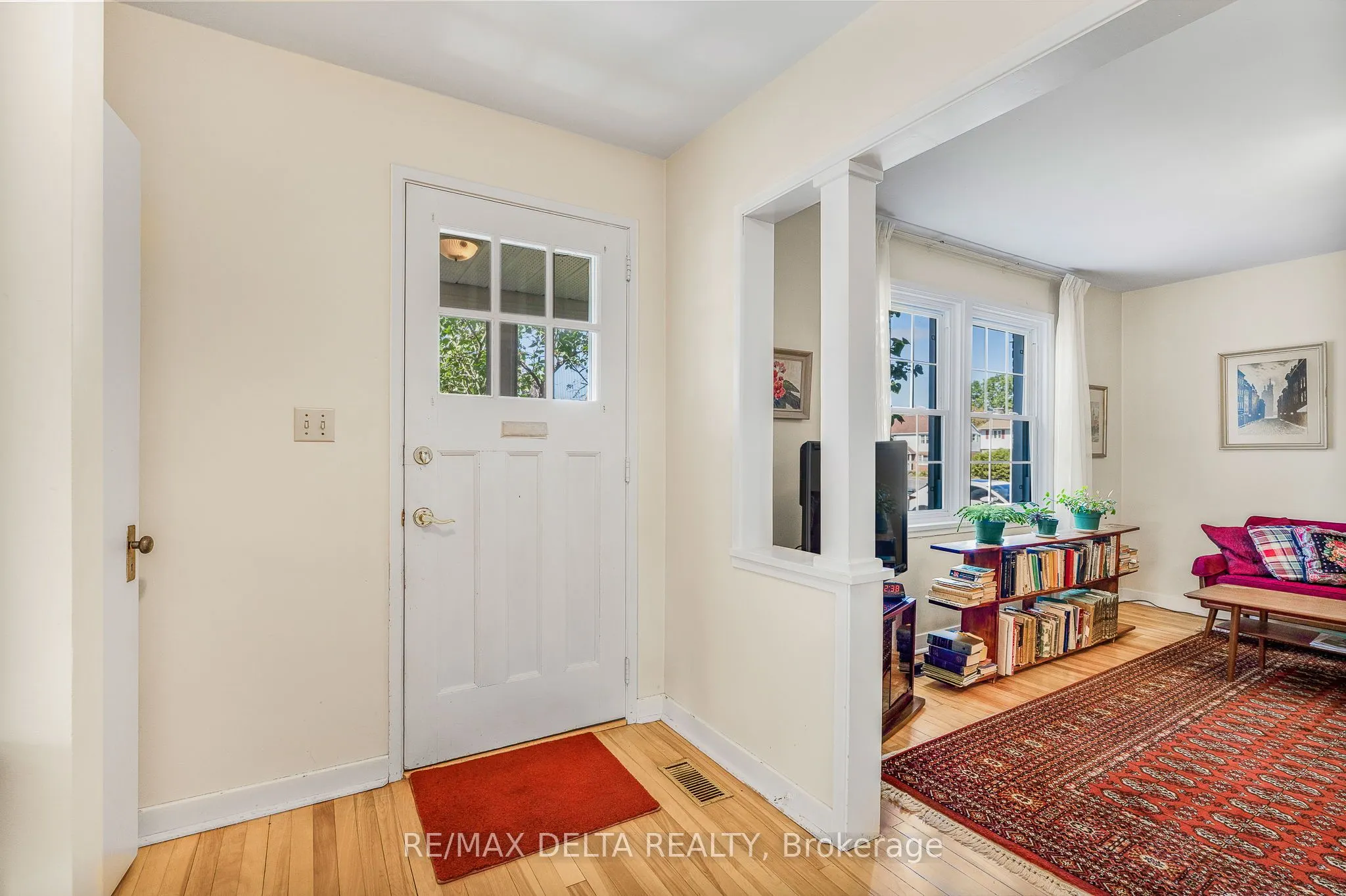 487 Allan Street
