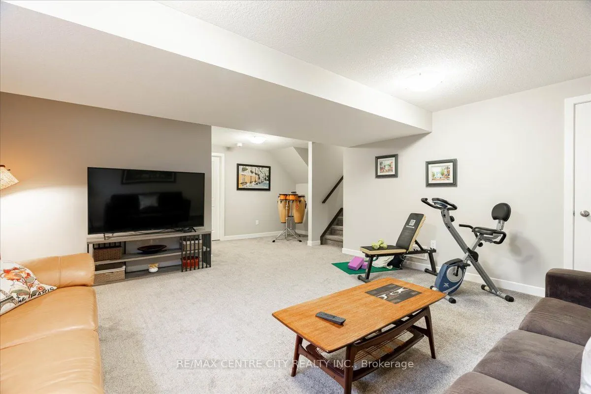 9 Empire Parkway