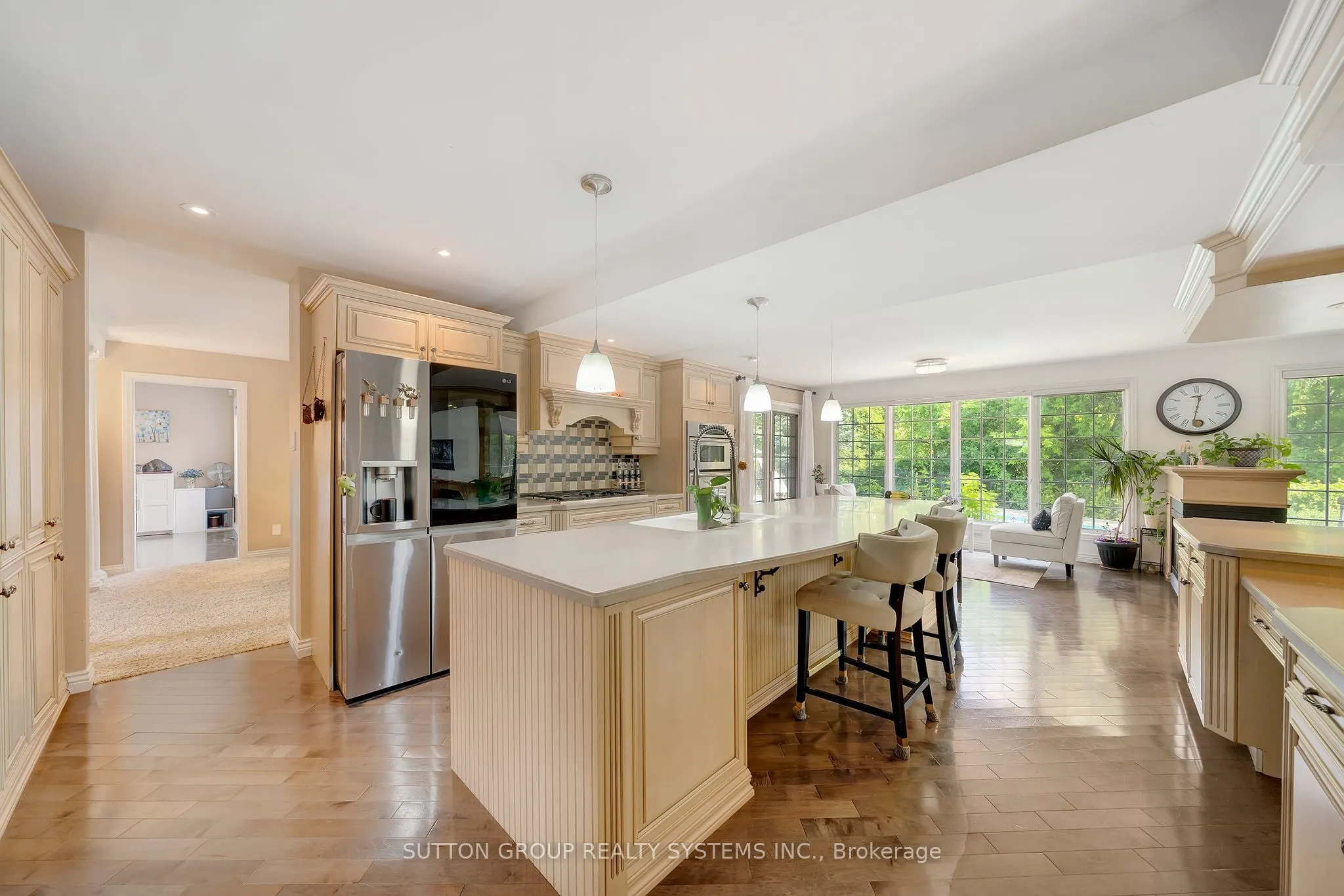 8017 Hampton Court