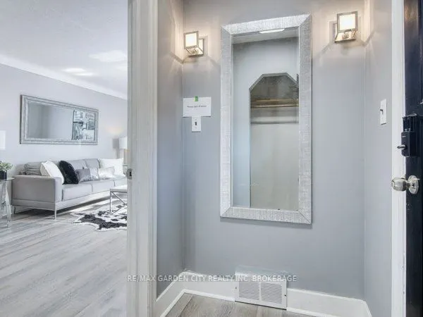 11 Bonavem Drive