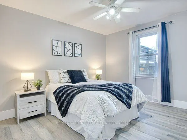 11 Bonavem Drive