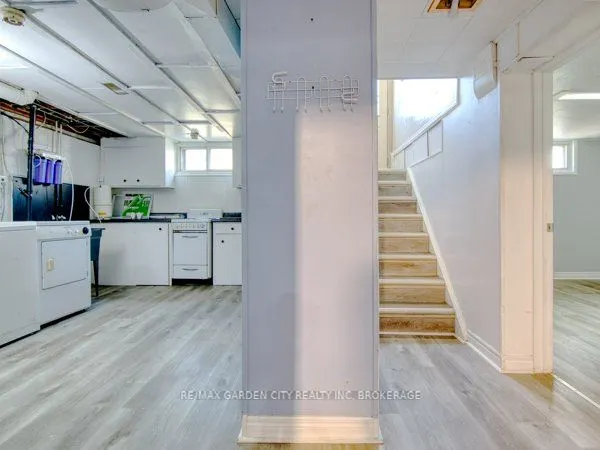 11 Bonavem Drive