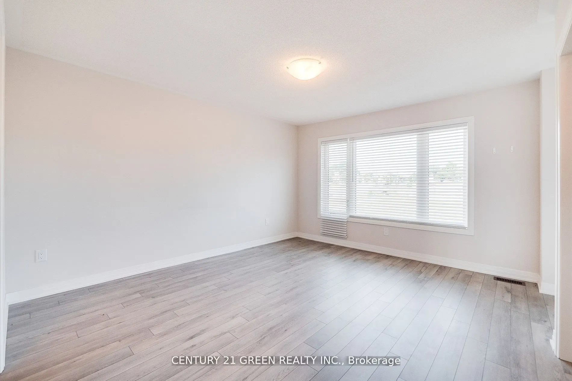 585 Colborne Street, #Upper Level - 104