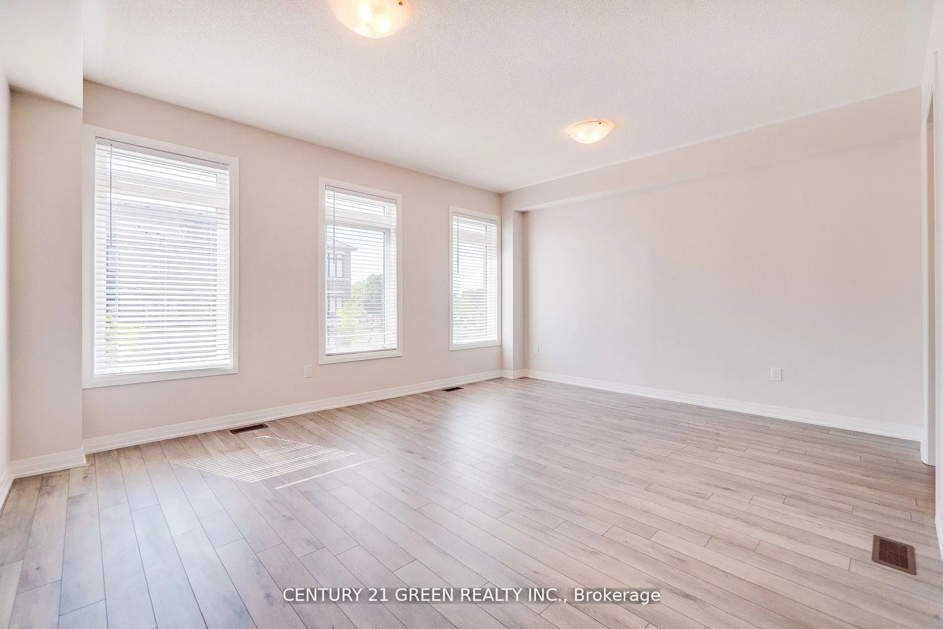 585 Colborne Street, #Upper Level - 104