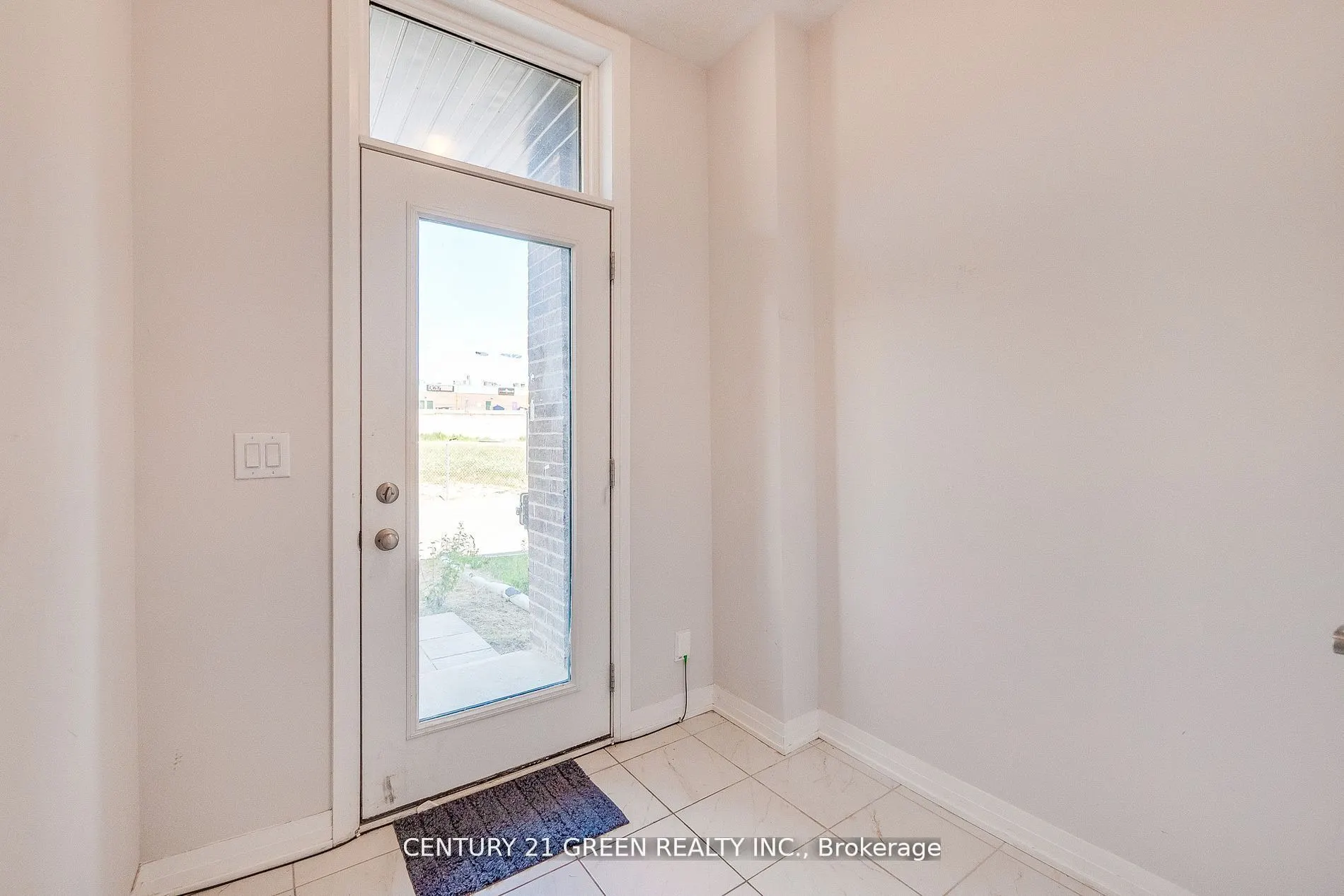 585 Colborne Street, #Upper Level - 104