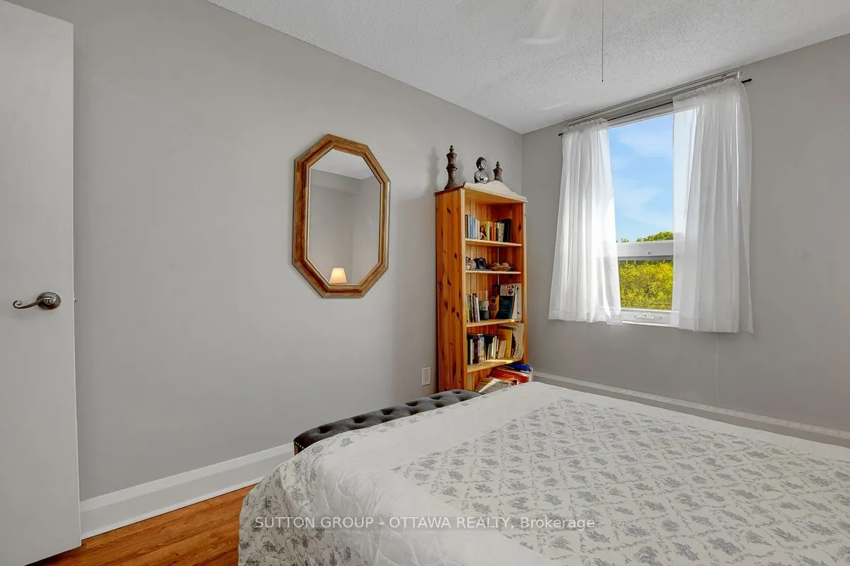 665 Bathgate Drive, #405