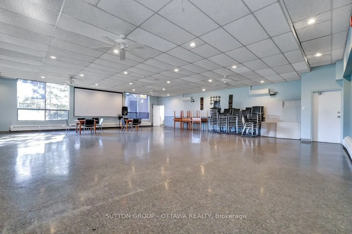 665 Bathgate Drive, #405