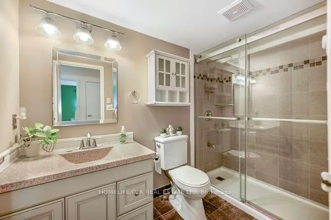 6 Charlotte Place, #12