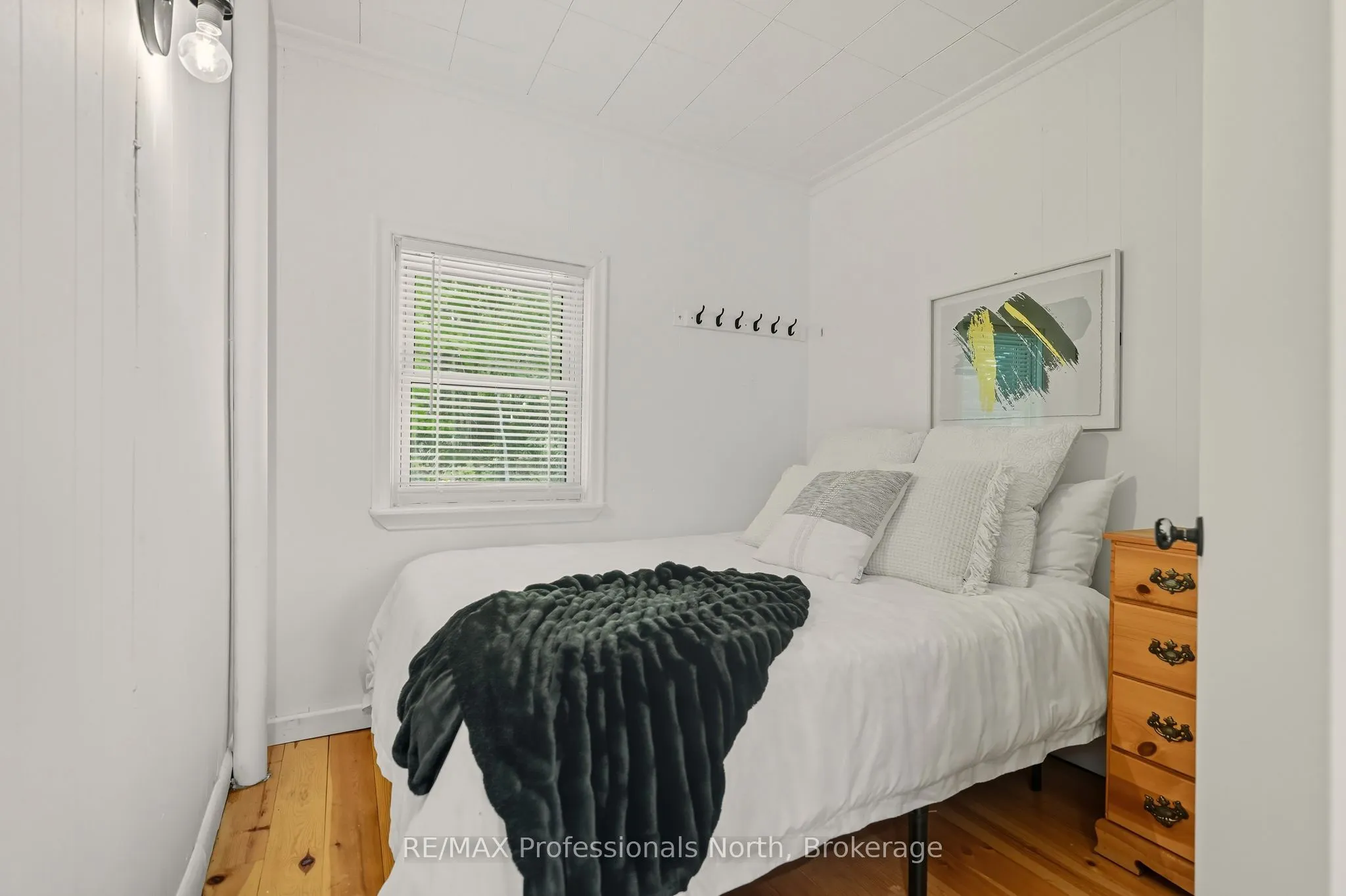 1046 Pine Lake Shores Private Road