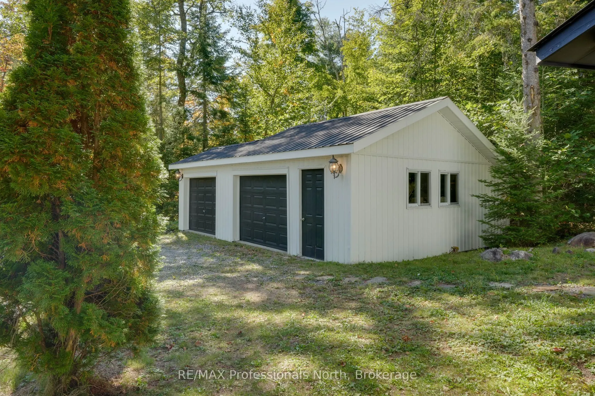 1046 Pine Lake Shores Private Road