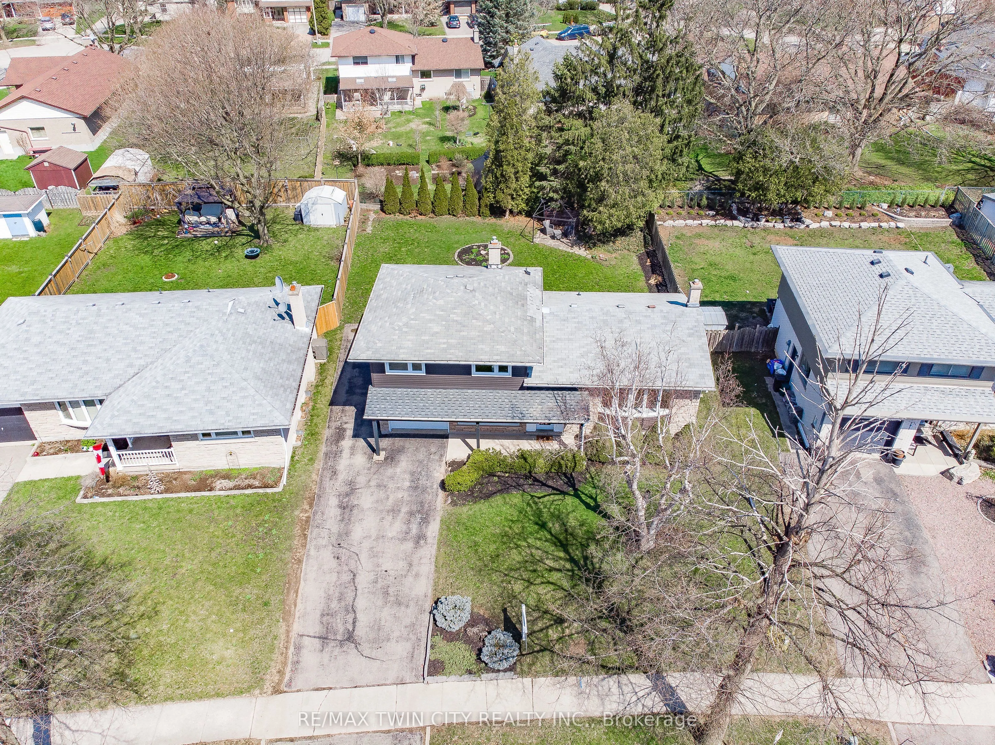 34 BRADLEY Drive