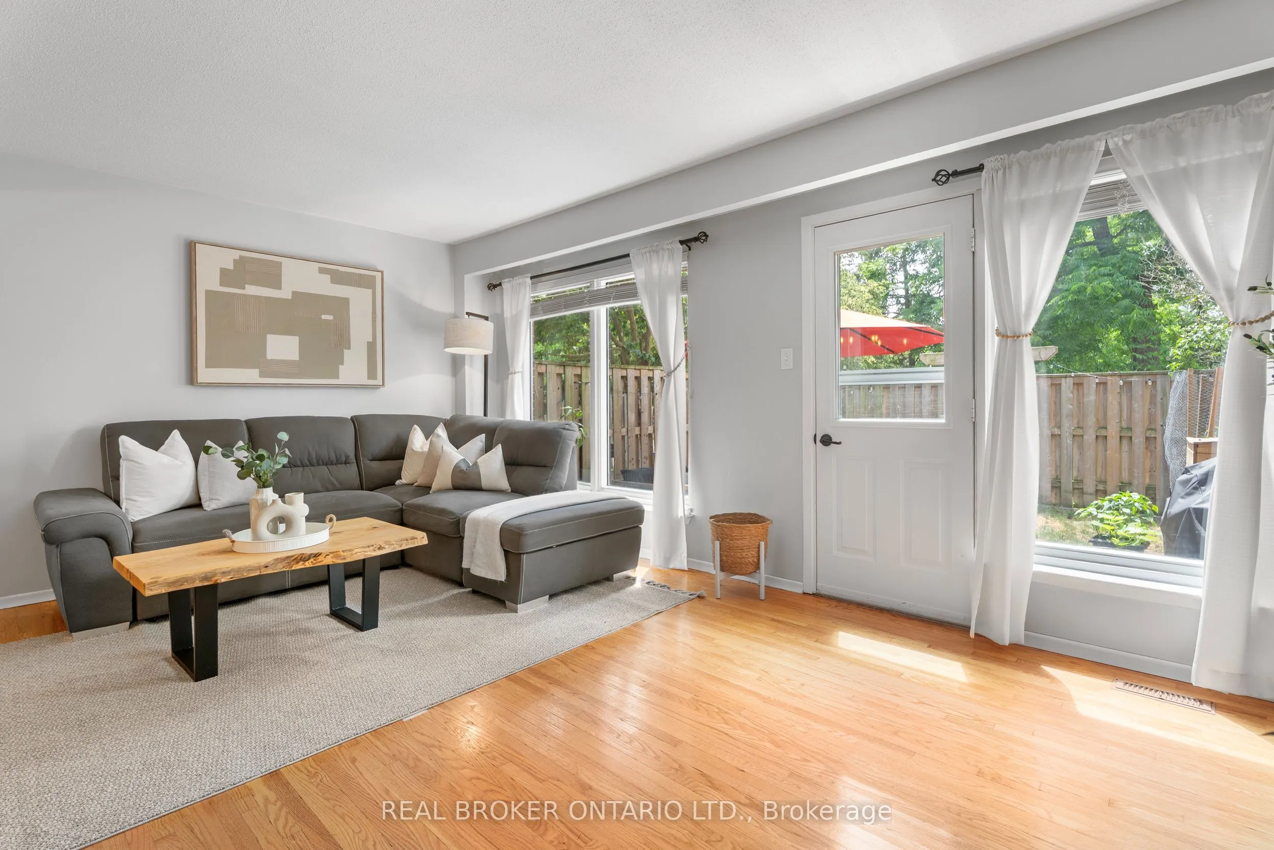 121 Bagot Street, #2