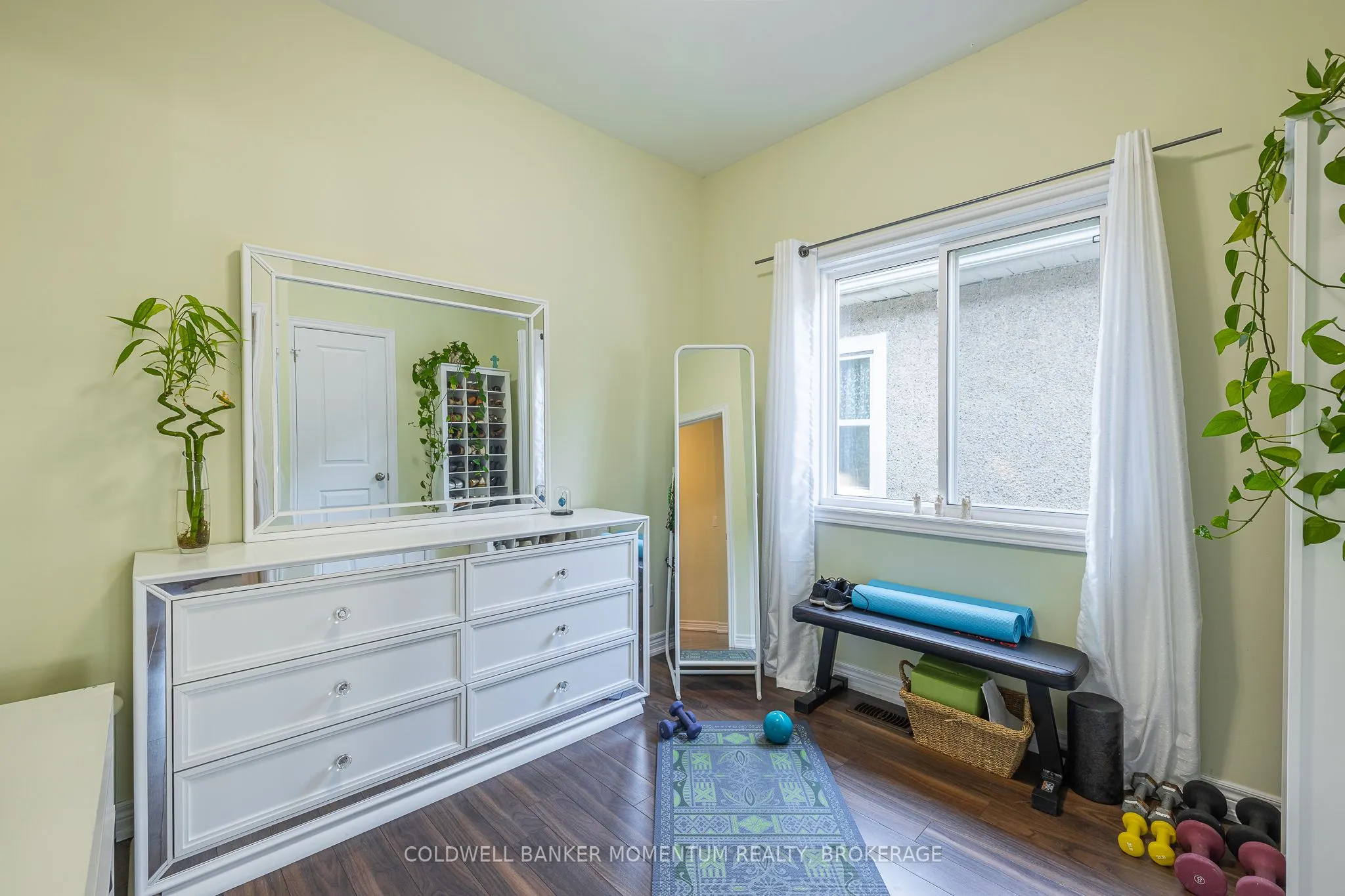 14 LINWOOD Street
