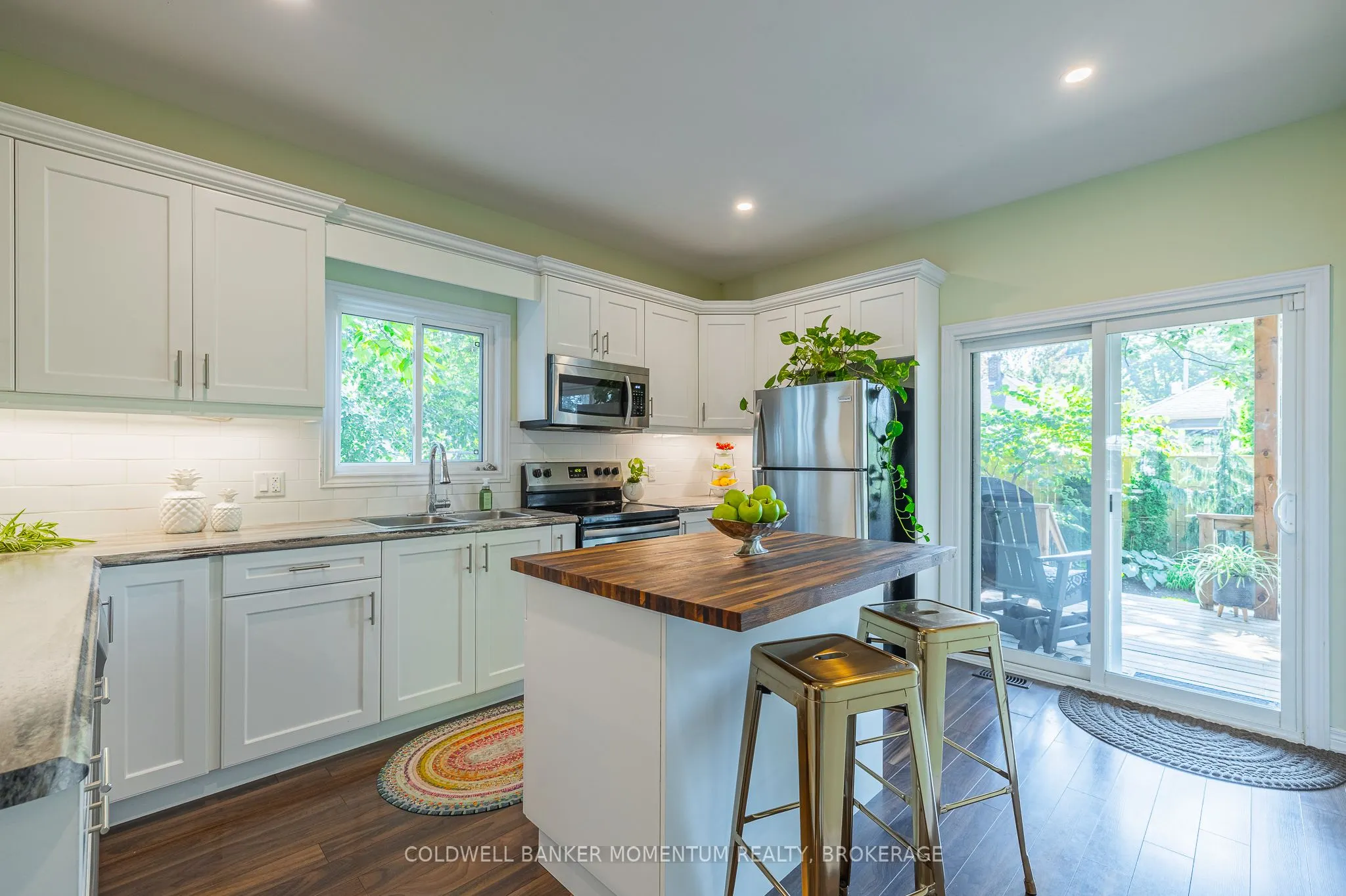 14 LINWOOD Street
