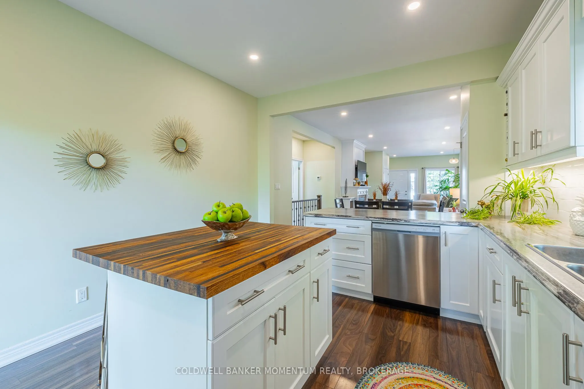 14 LINWOOD Street