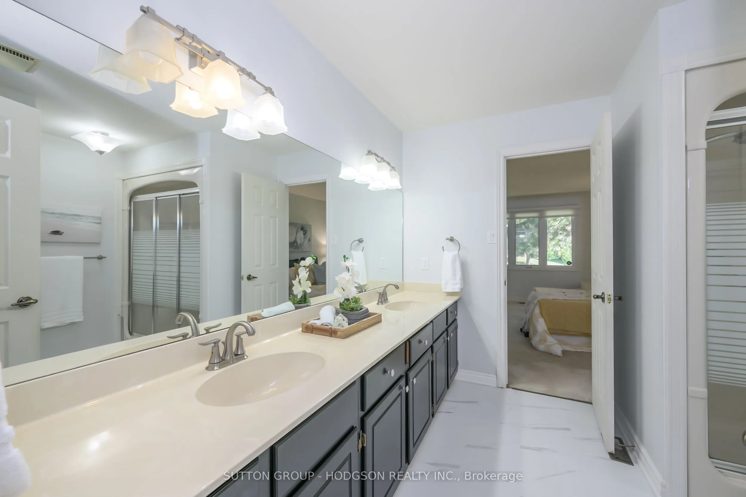 55 Fiddlers Green Road, #40