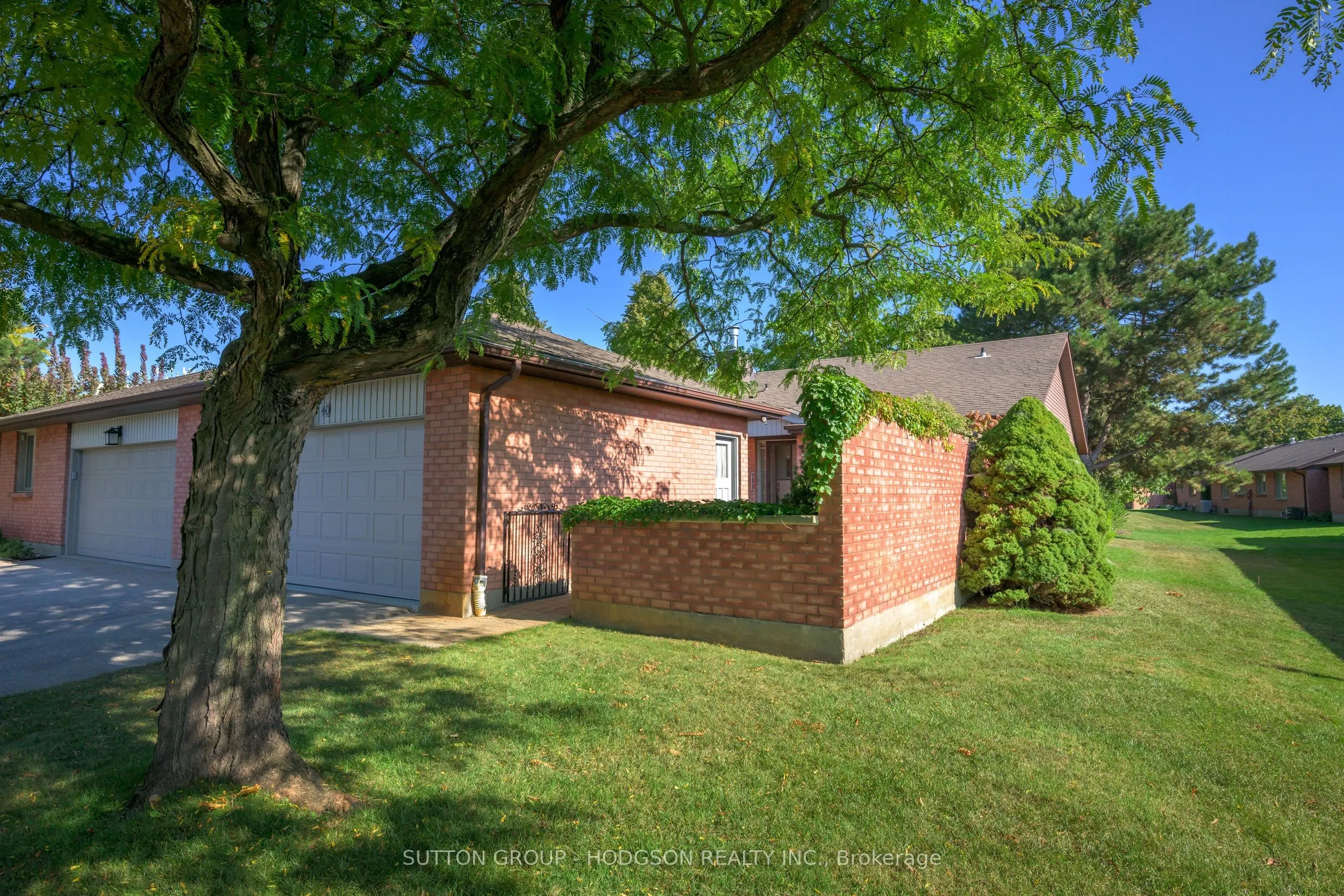 55 Fiddlers Green Road, #40