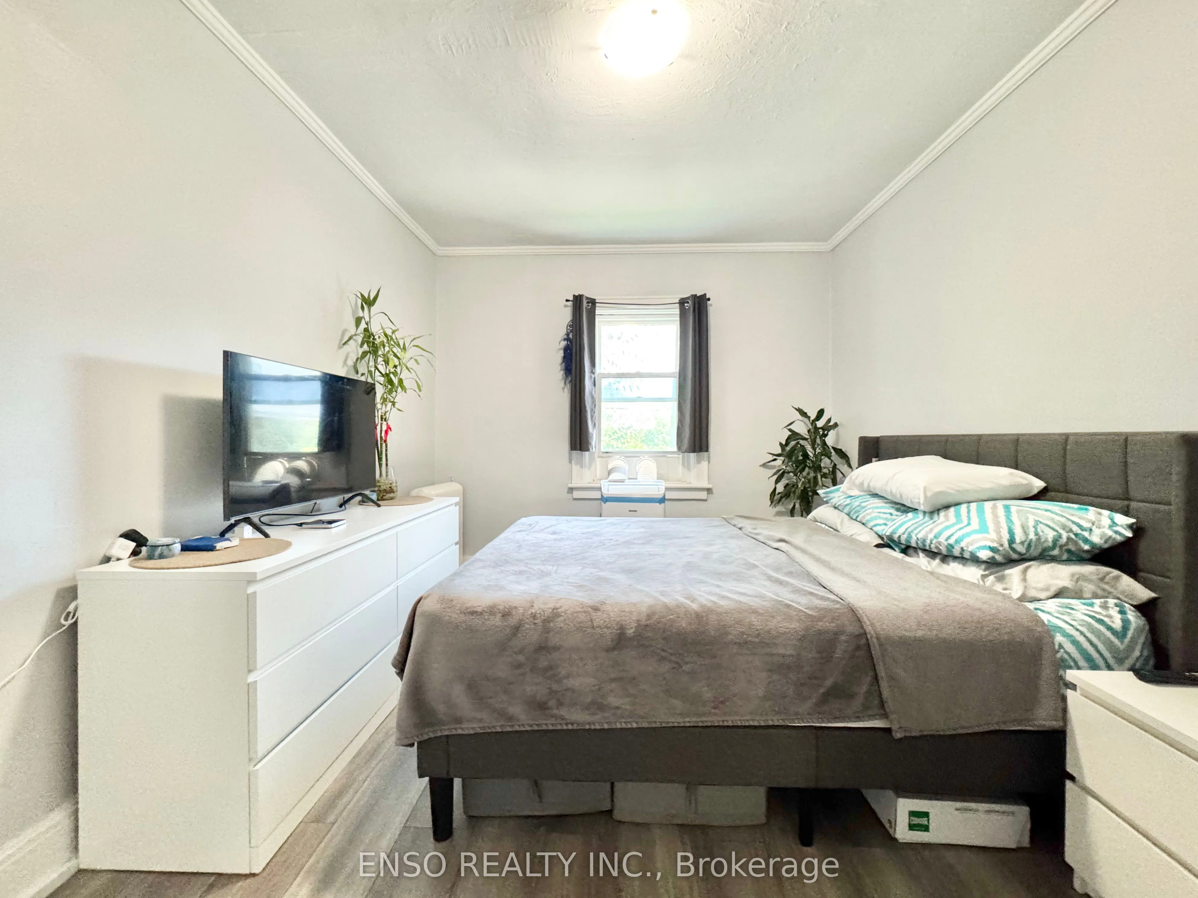 5325 Van Alstyne Place, #7
