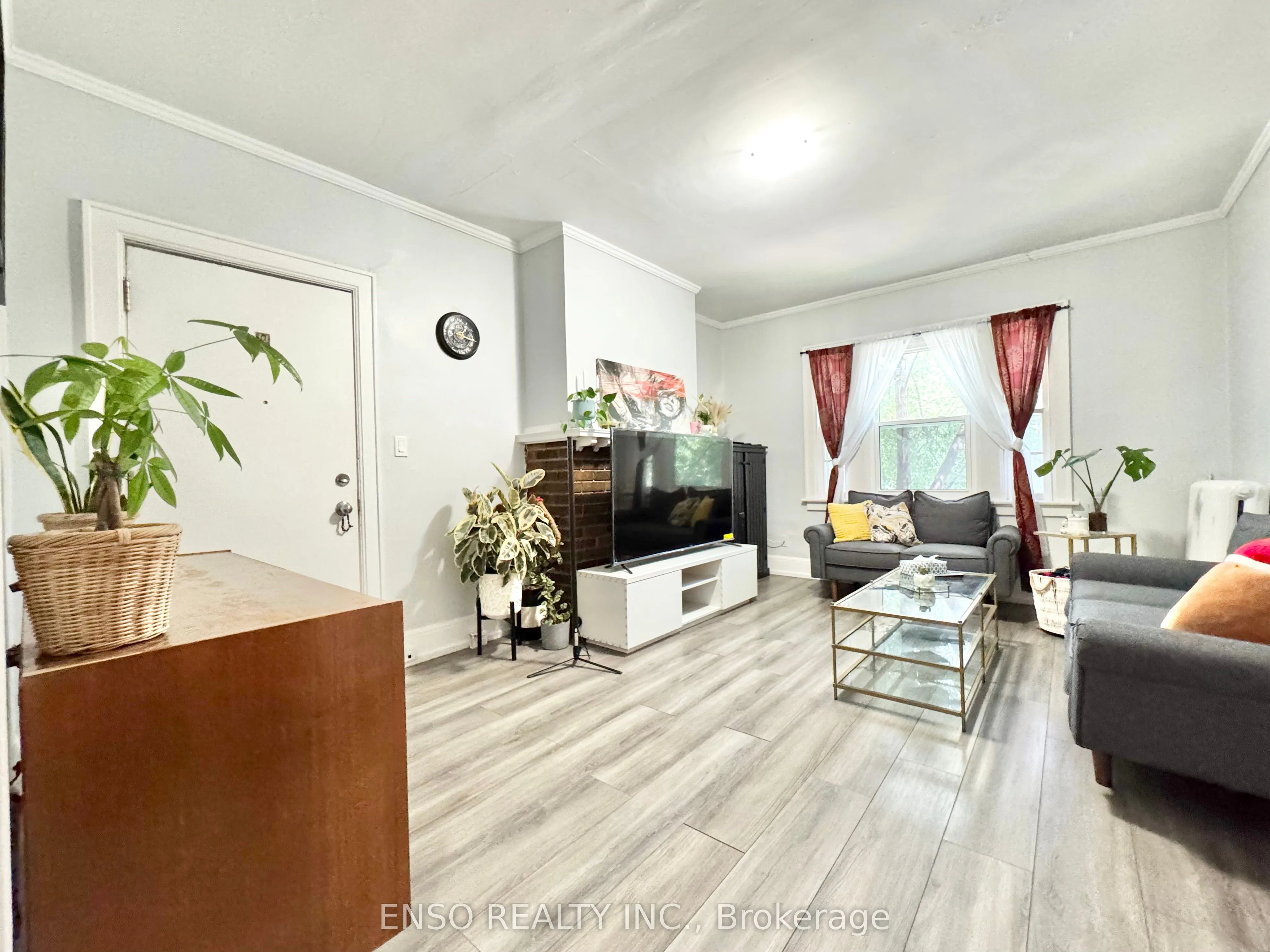 5325 Van Alstyne Place, #7