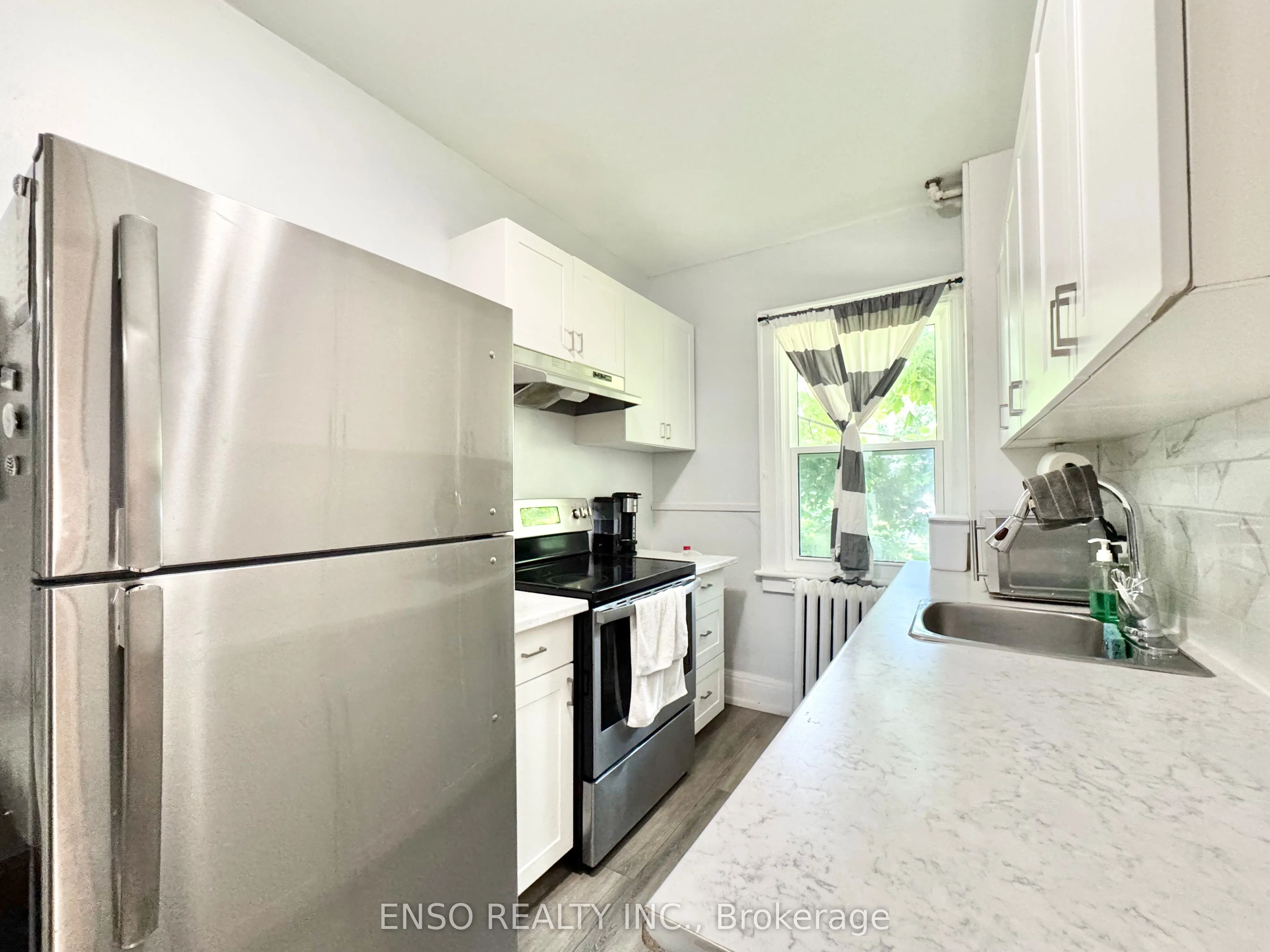 5325 Van Alstyne Place, #7